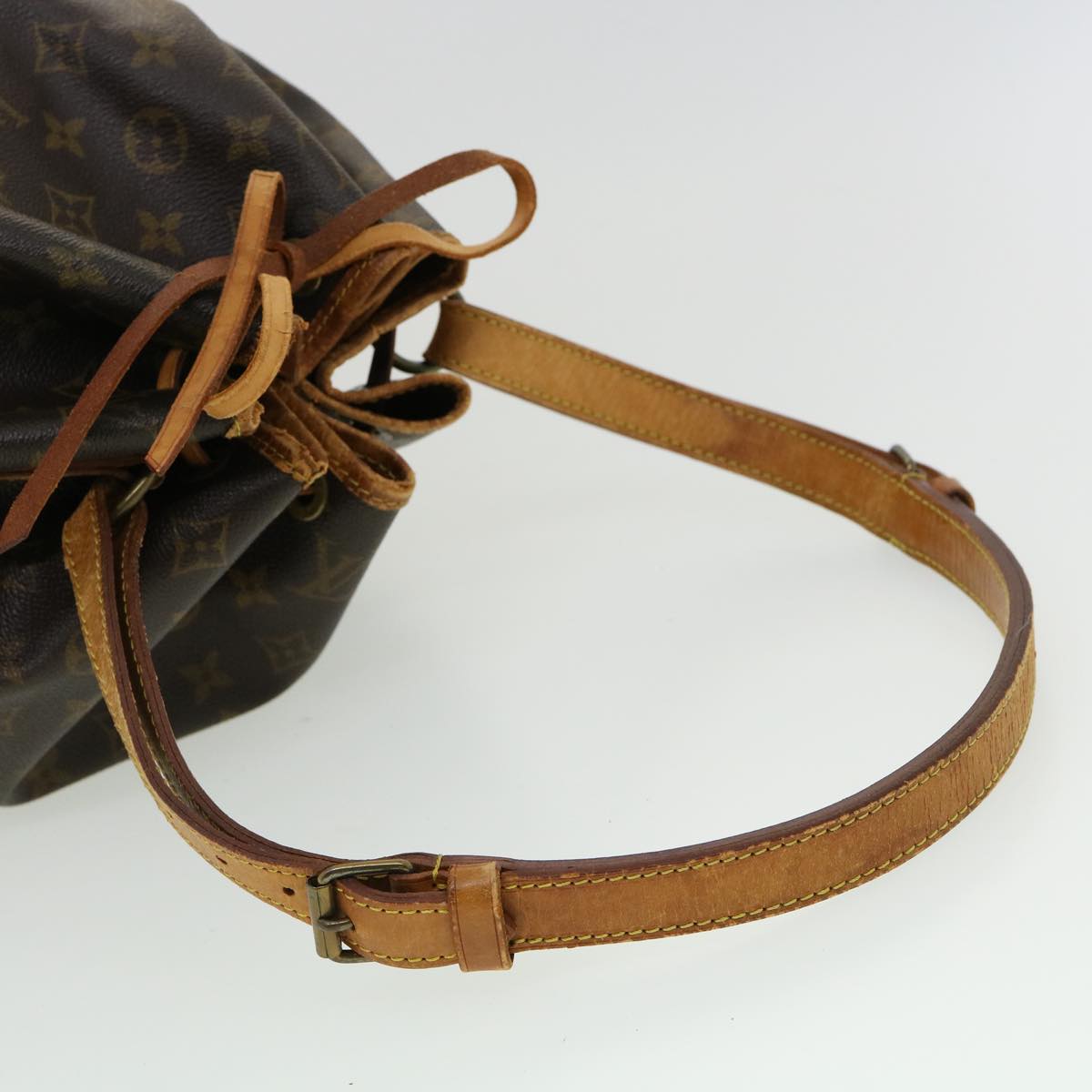 LOUIS VUITTON Monogram Petit Noe Shoulder Bag M42226 LV Auth 34793