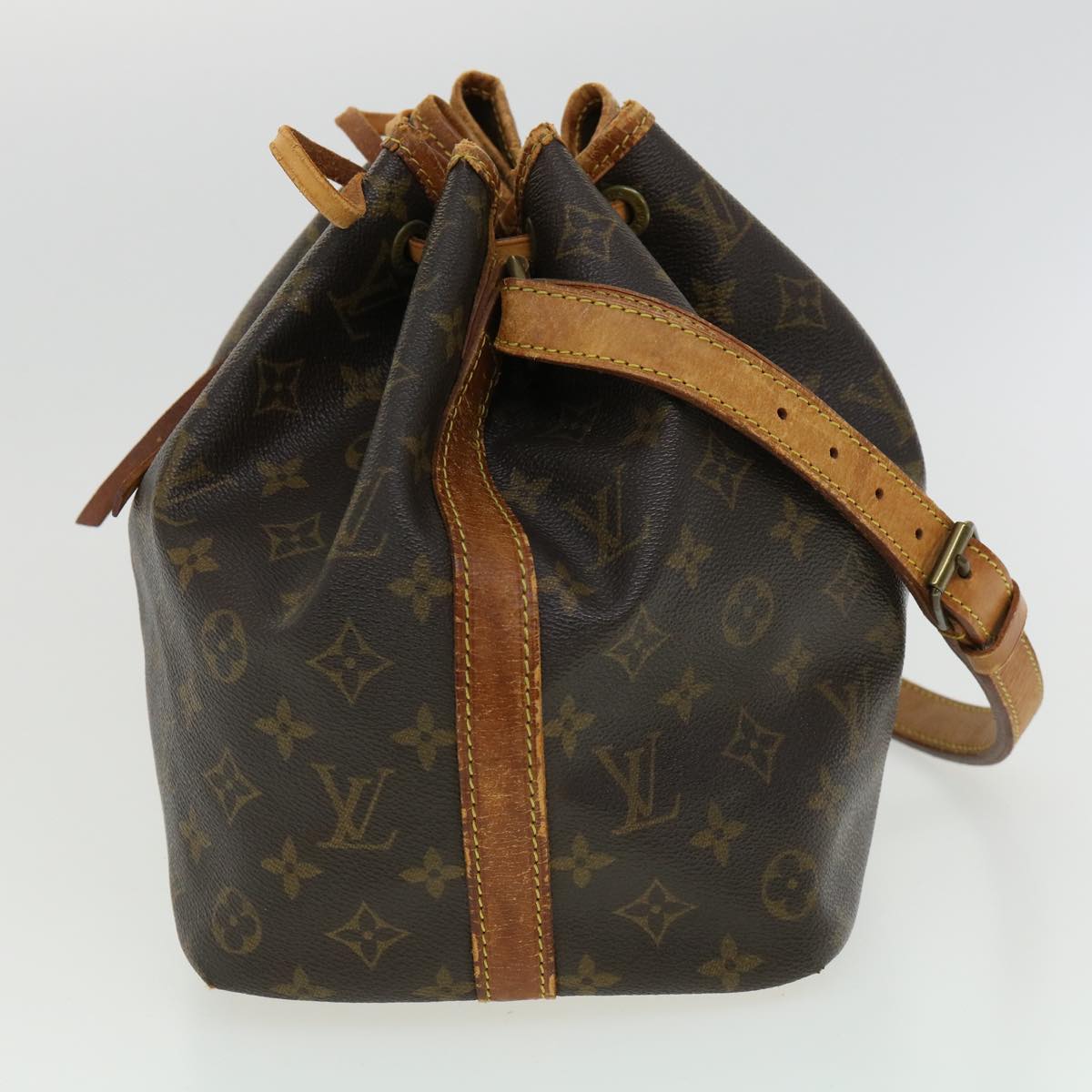 LOUIS VUITTON Monogram Petit Noe Shoulder Bag M42226 LV Auth 34793