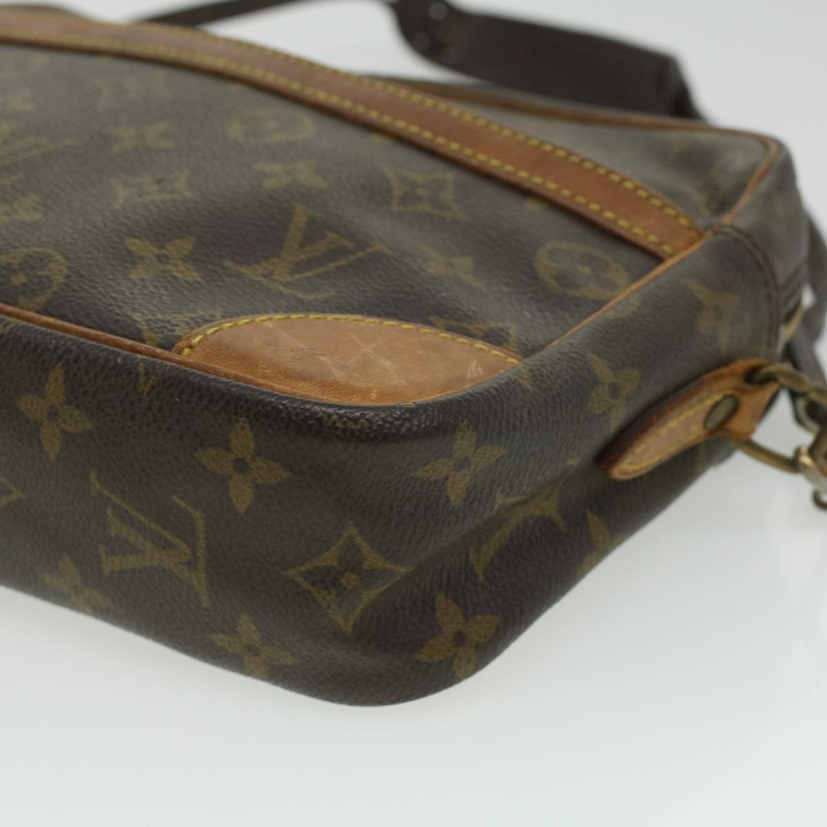 LOUIS VUITTON Monogram Trocadero 27 Shoulder Bag M51274 LV Auth 34821