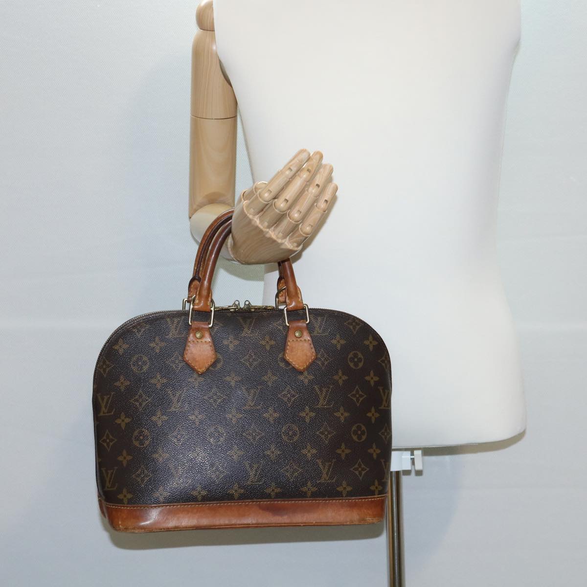 LOUIS VUITTON Monogram Alma Hand Bag M51130 LV Auth pt2725