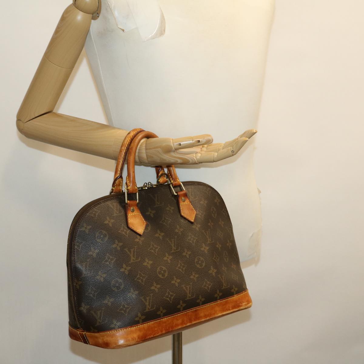 LOUIS VUITTON Monogram Alma Hand Bag M51130 LV Auth rd2243