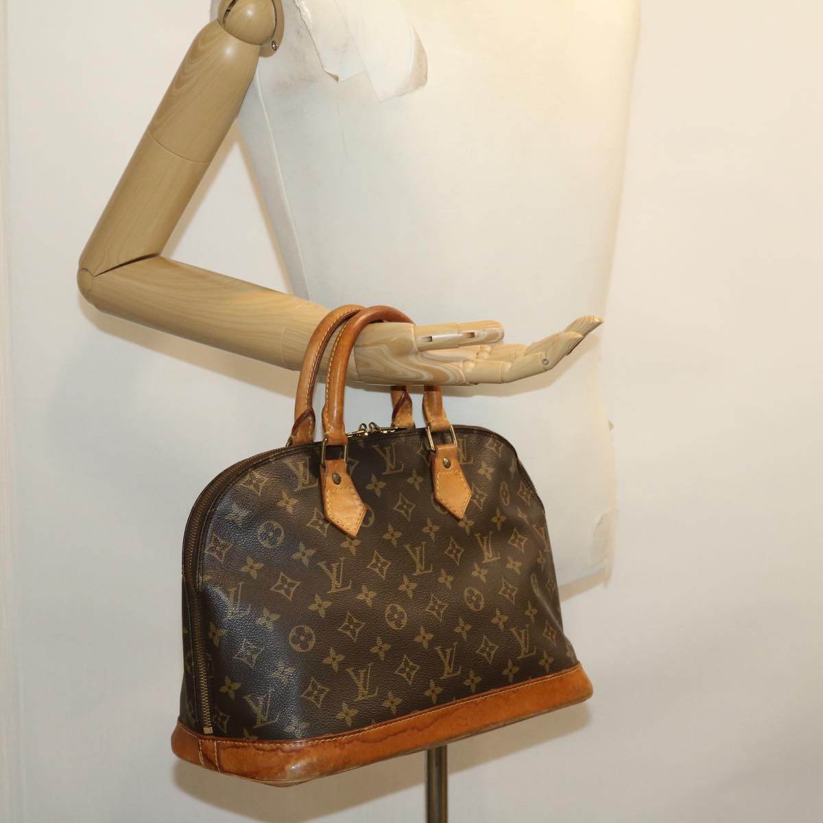 LOUIS VUITTON Monogram Alma Hand Bag M51130 LV Auth rd2245