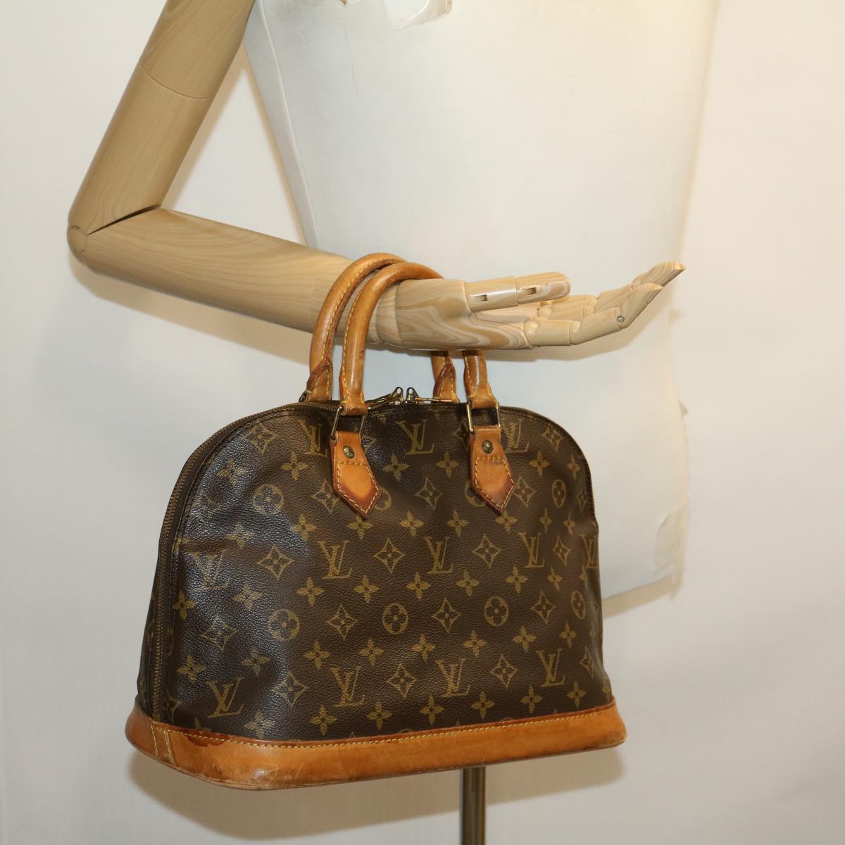 LOUIS VUITTON Monogram Alma Hand Bag M51130 LV Auth rd2253