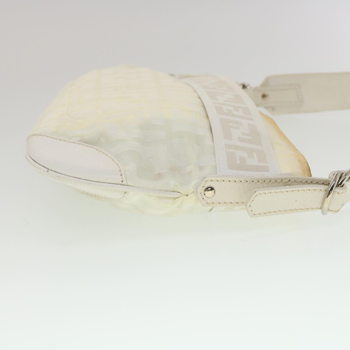 FENDI Zucca Canvas Shoulder Bag White Auth rd2256