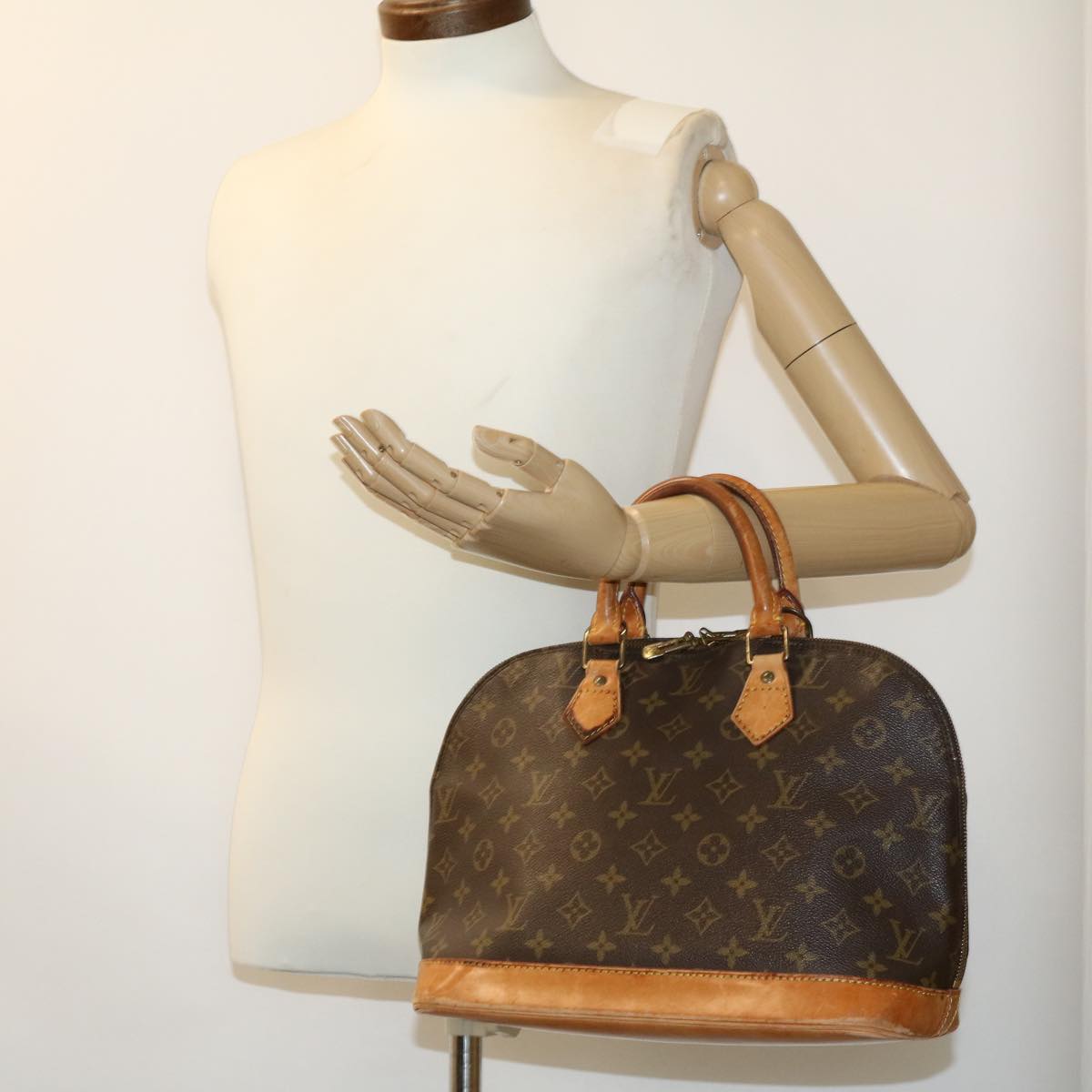 LOUIS VUITTON Monogram Alma Hand Bag M51130 LV Auth rd2455