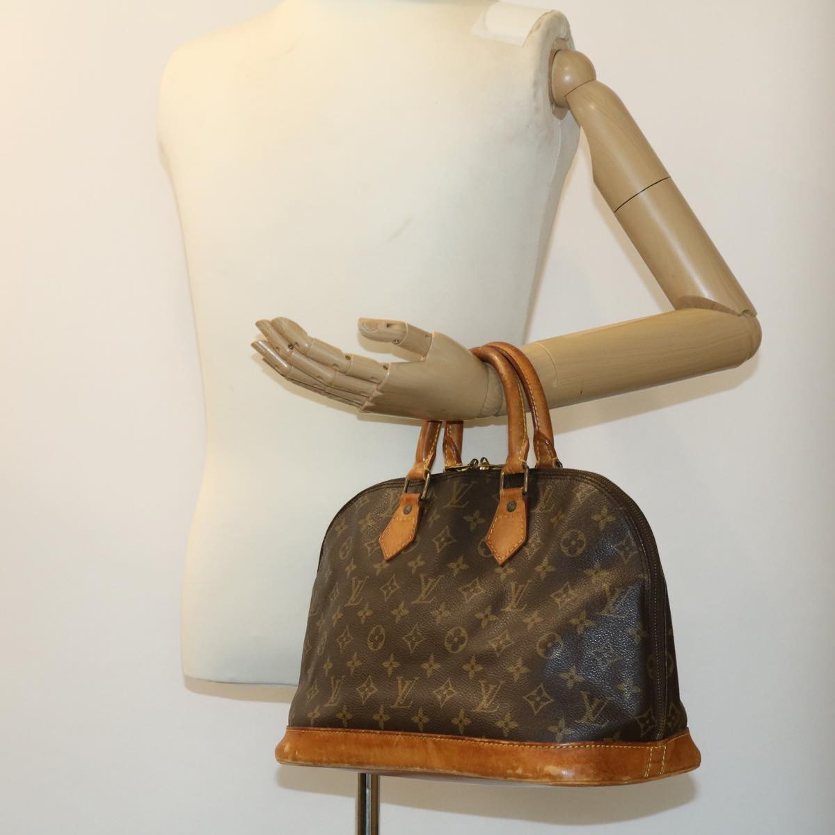 LOUIS VUITTON Monogram Alma Hand Bag M51130 LV Auth rd2472