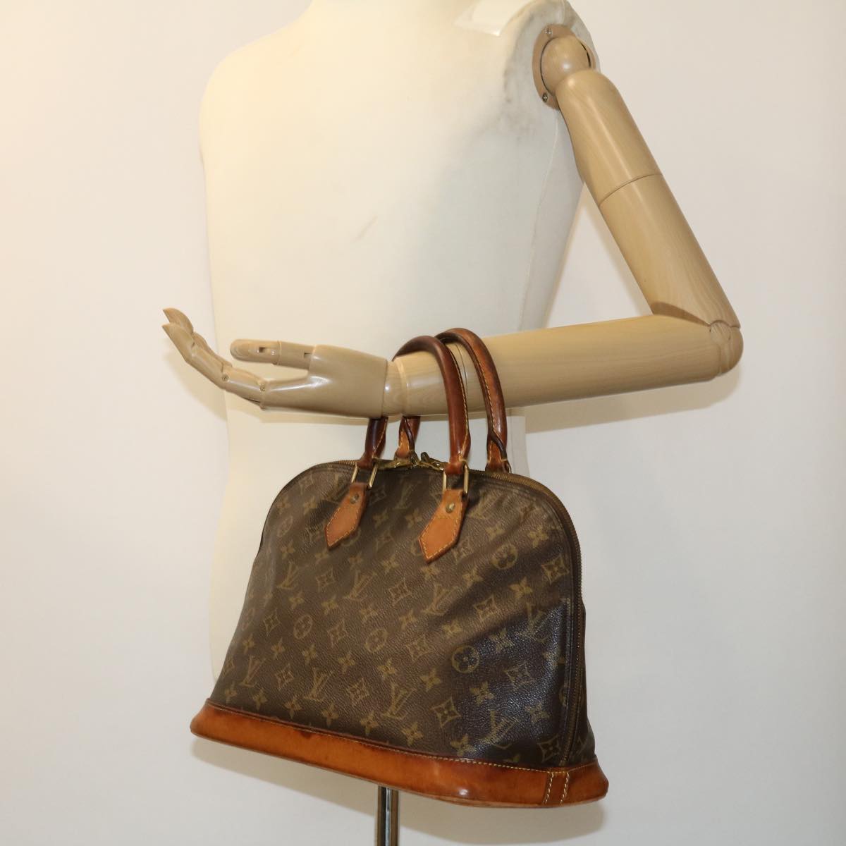 LOUIS VUITTON Monogram Alma Hand Bag M51130 LV Auth rd2483