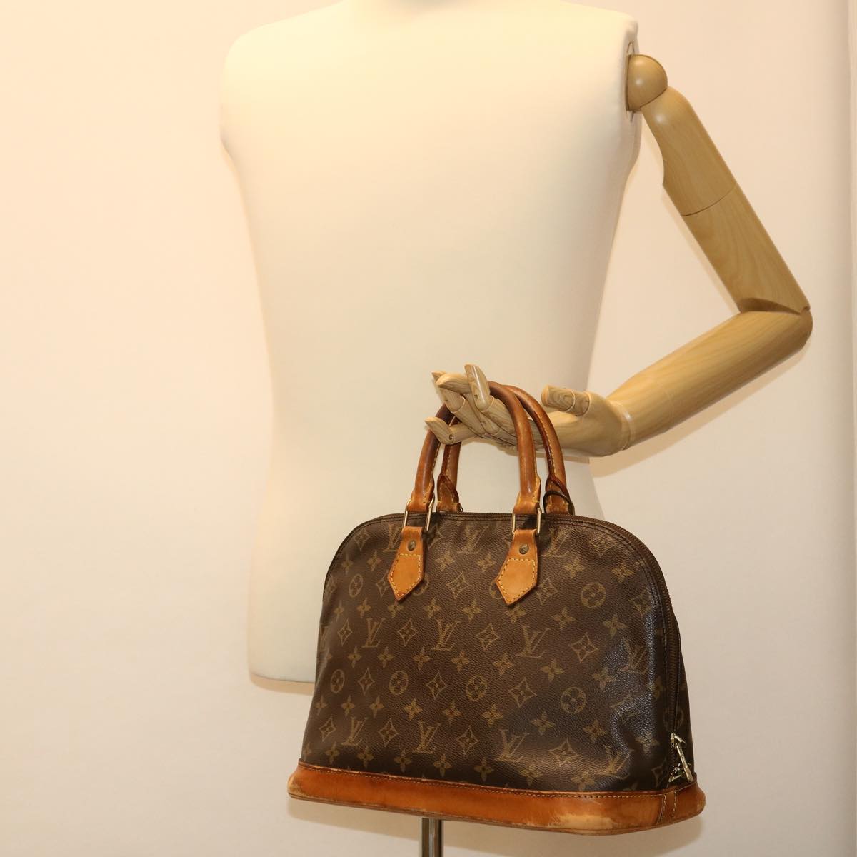 LOUIS VUITTON Monogram Alma Hand Bag M51130 LV Auth rd2818