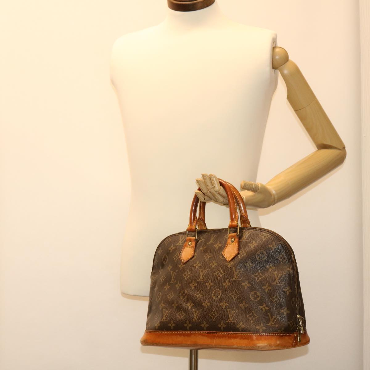 LOUIS VUITTON Monogram Alma Hand Bag M51130 LV Auth rd2830