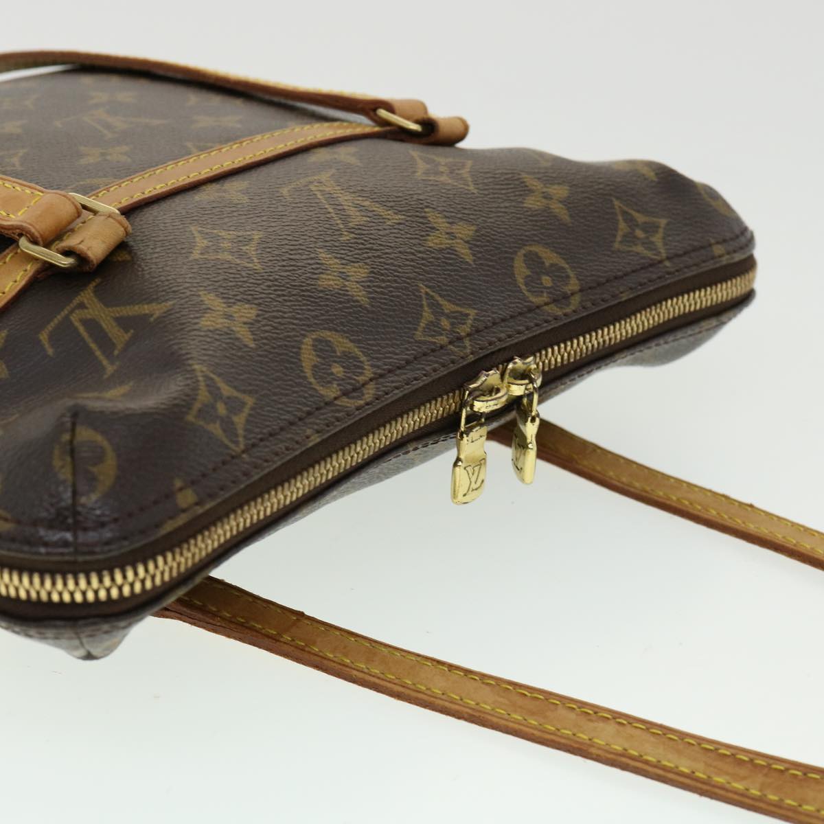 LOUIS VUITTON Monogram Coussin GM Shoulder Bag M51141 LV Auth rd2860