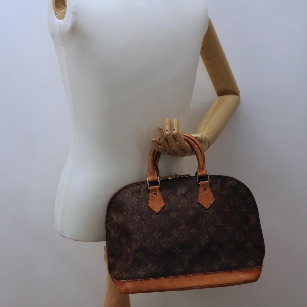 LOUIS VUITTON Monogram Alma Hand Bag M51130 LV Auth rd3605