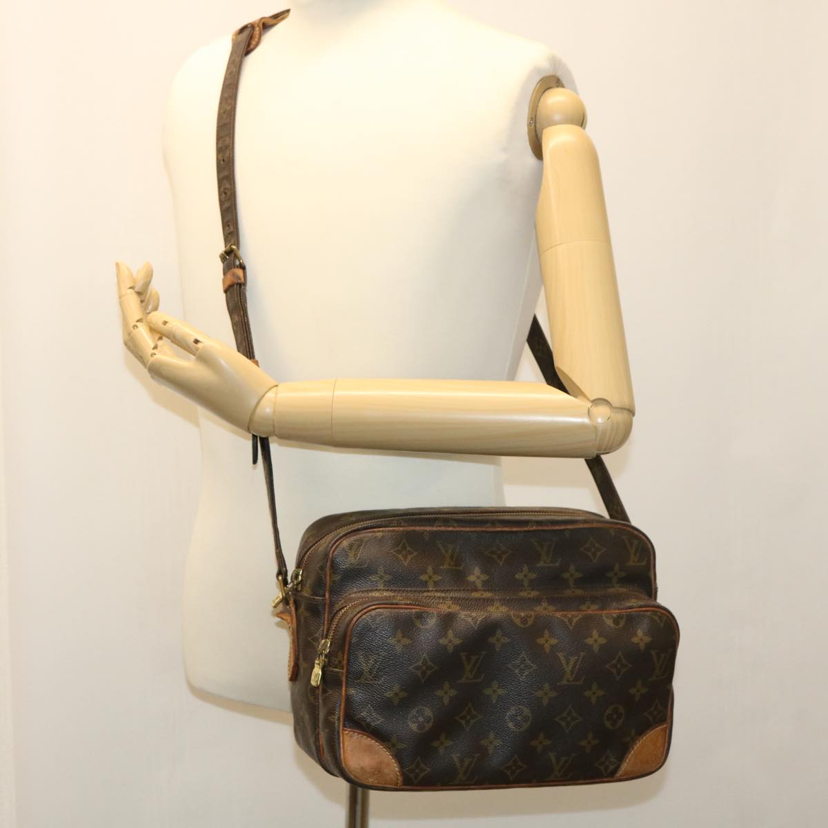 LOUIS VUITTON Monogram Nile Shoulder Bag M45244 LV Auth rd3900