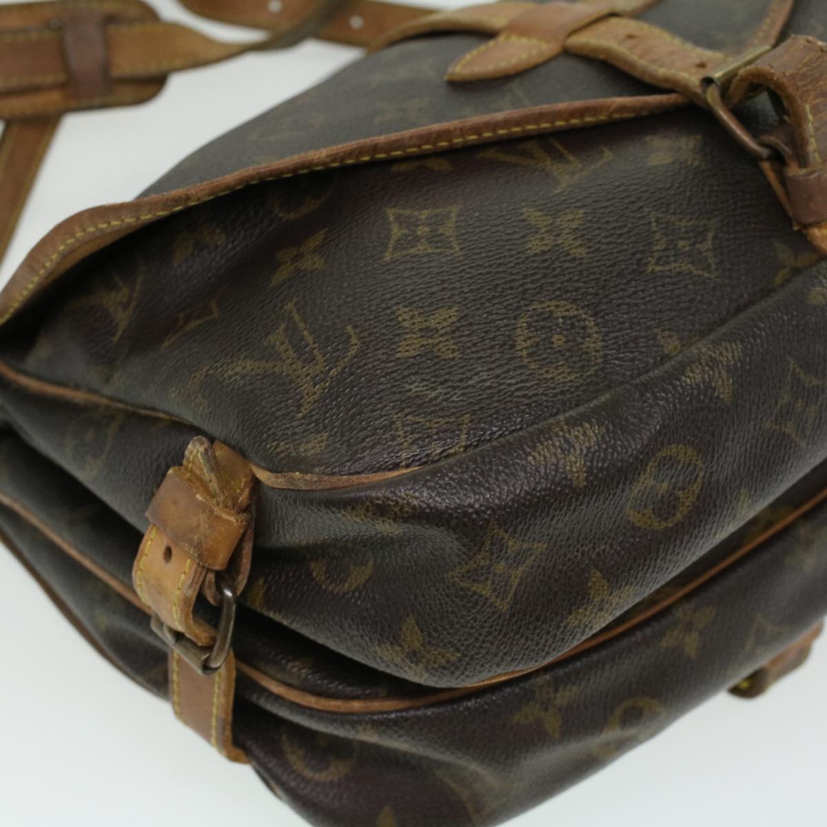 LOUIS VUITTON Monogram Saumur 30 Shoulder Bag M42256 LV Auth rd3913