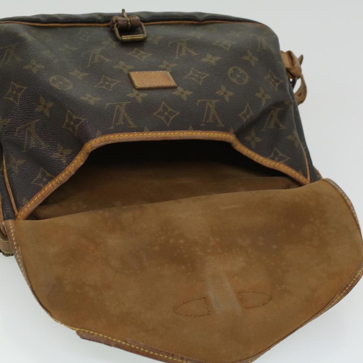 LOUIS VUITTON Monogram Saumur 30 Shoulder Bag M42256 LV Auth rd3913