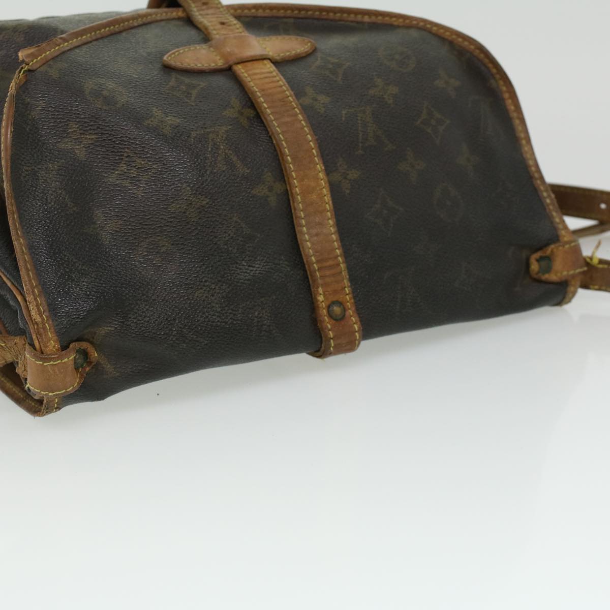 LOUIS VUITTON Monogram Saumur 30 Shoulder Bag M42256 LV Auth rd3913