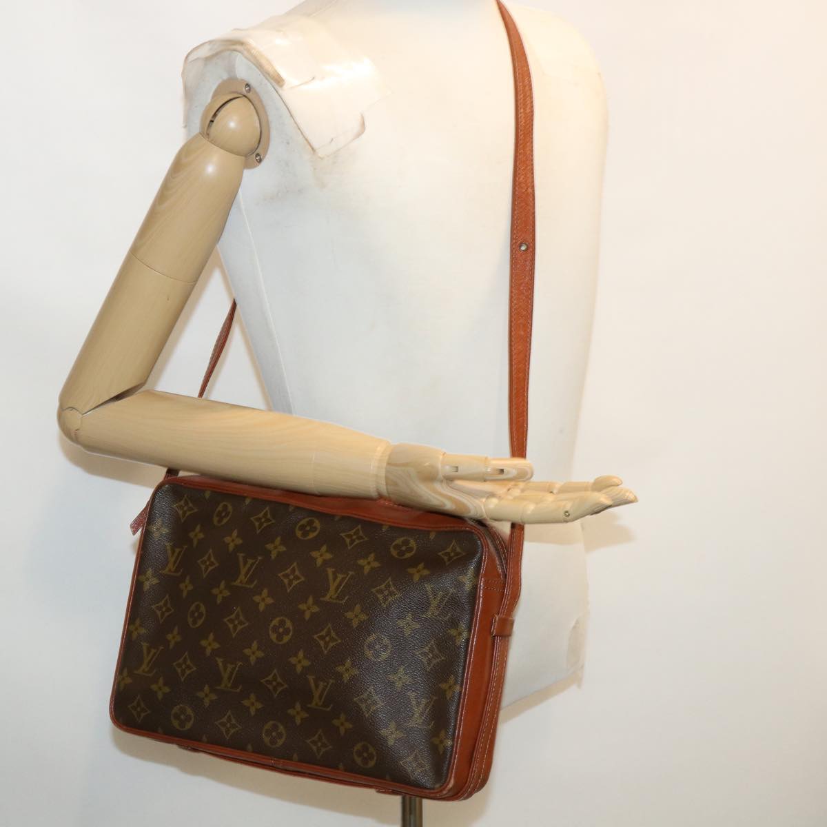 LOUIS VUITTON Monogram Sac Bandouliere 30 ShoulderBag Vintage M51364 Auth rd3945