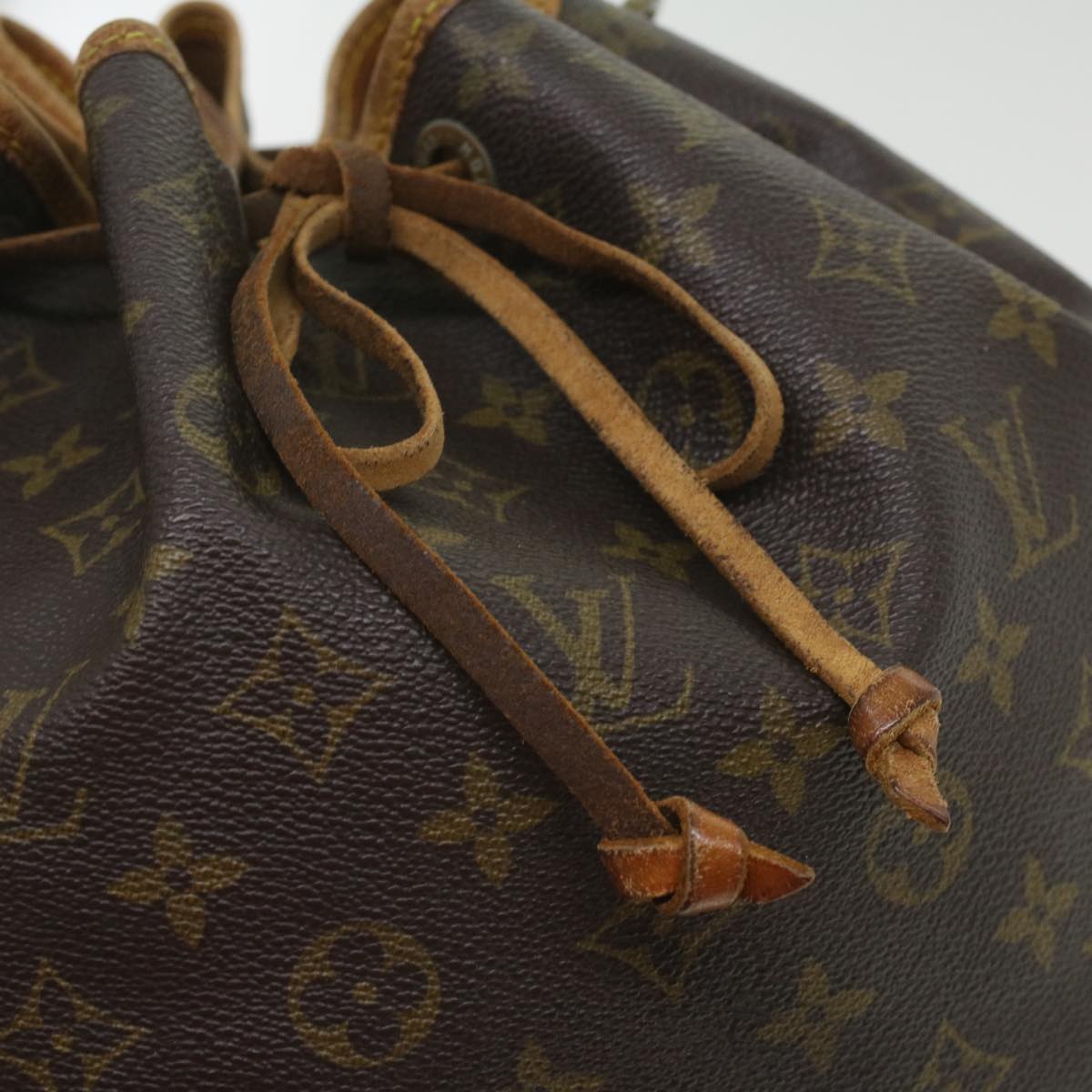 LOUIS VUITTON Monogram Petit Noe Shoulder Bag M42226 LV Auth rd4267