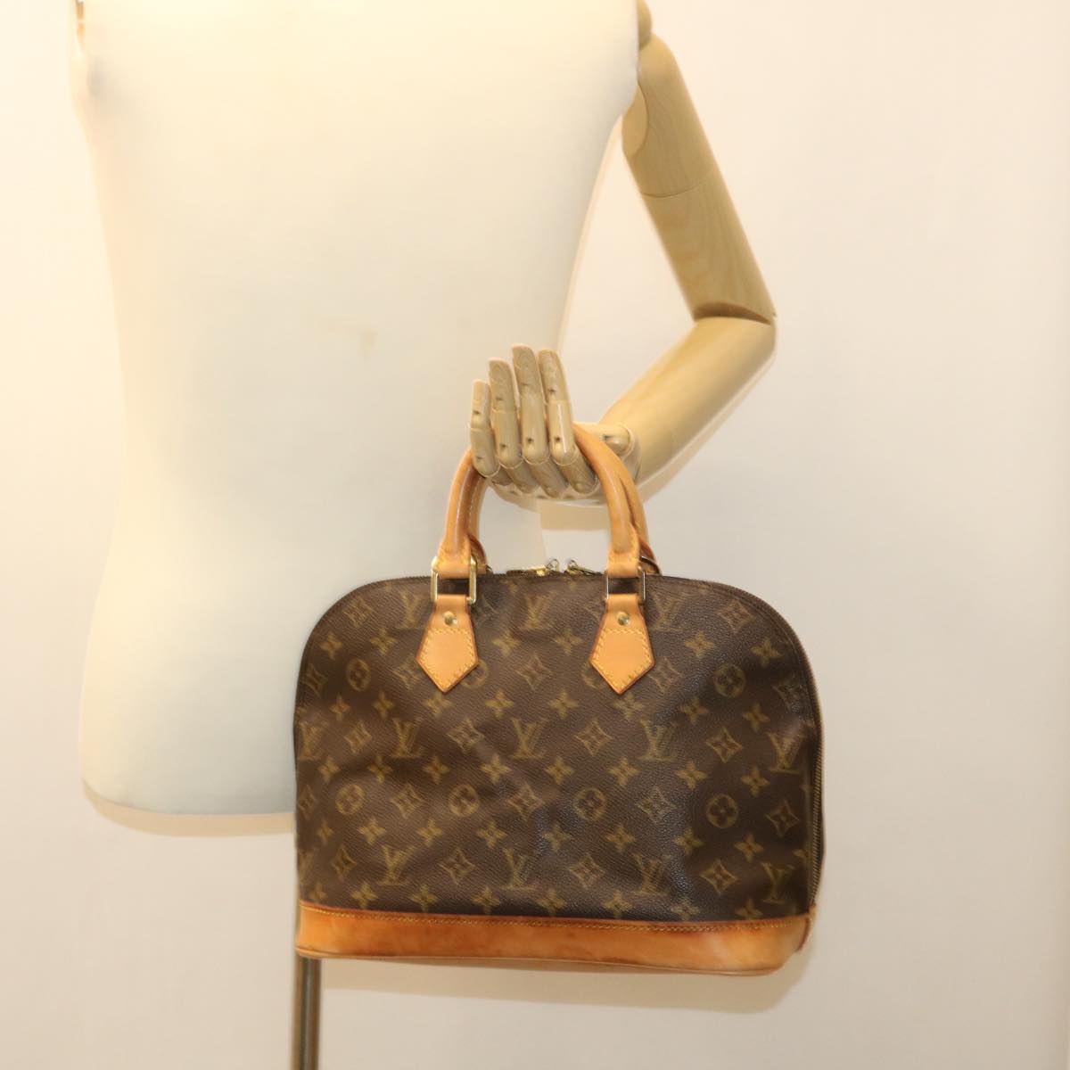 LOUIS VUITTON Monogram Alma Hand Bag M51130 LV Auth rd4316