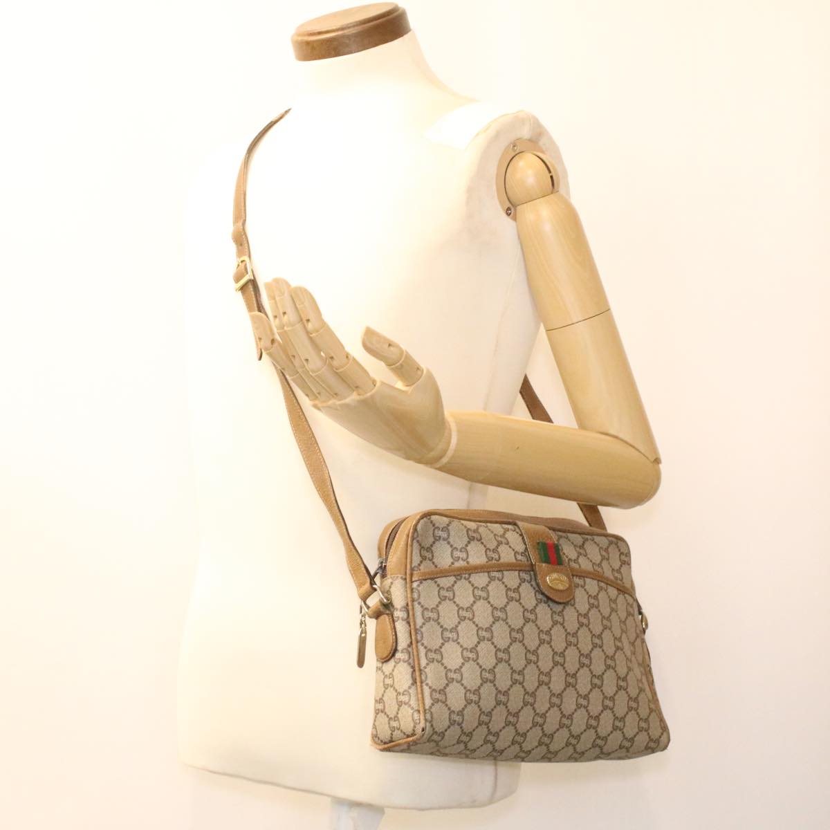 GUCCI GG PIus Canvas WebSherry Line Shoulder Bag Beige Red Green Auth rd4329