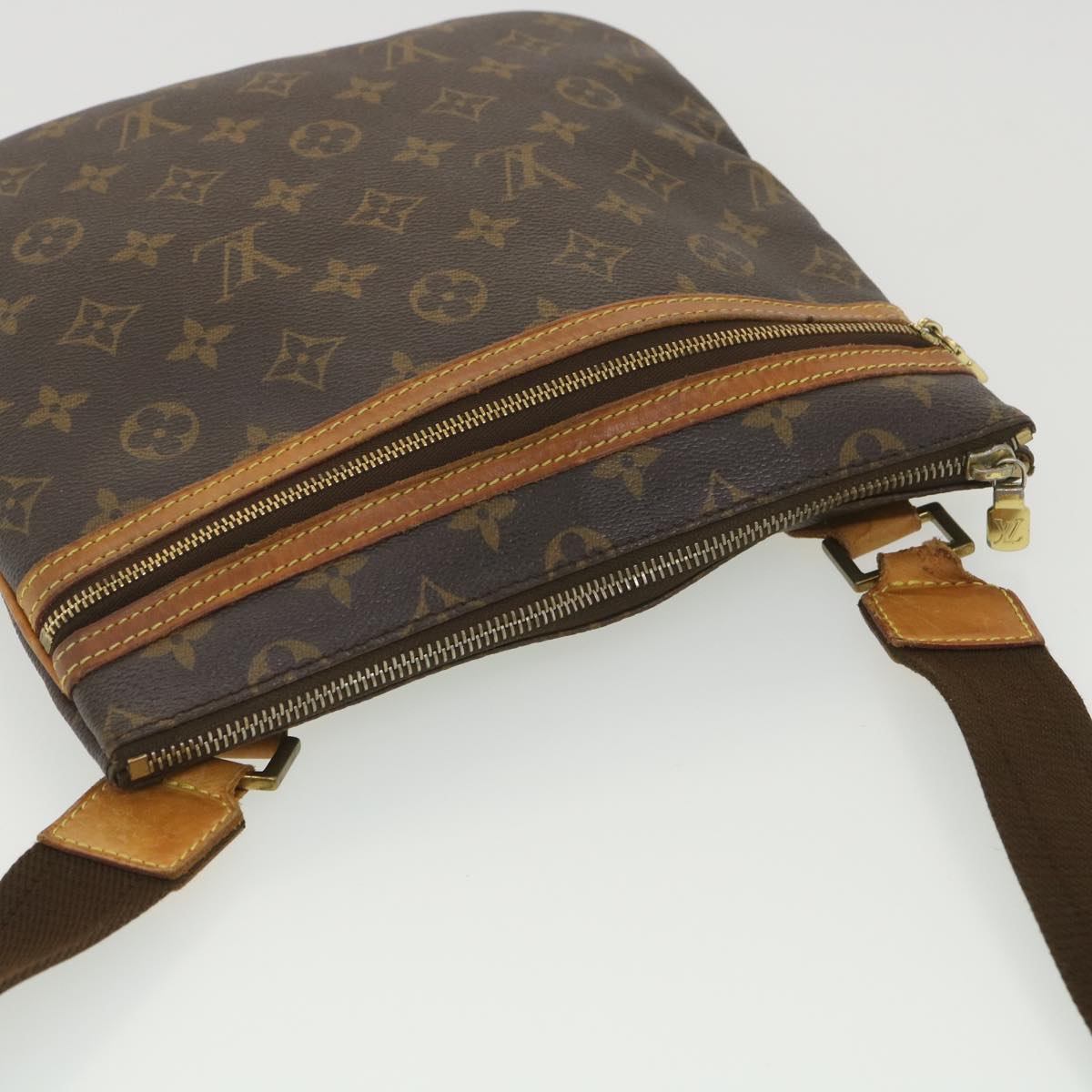 LOUIS VUITTON Monogram Pochette Bosphore Shoulder Bag M40044 LV Auth rd4465