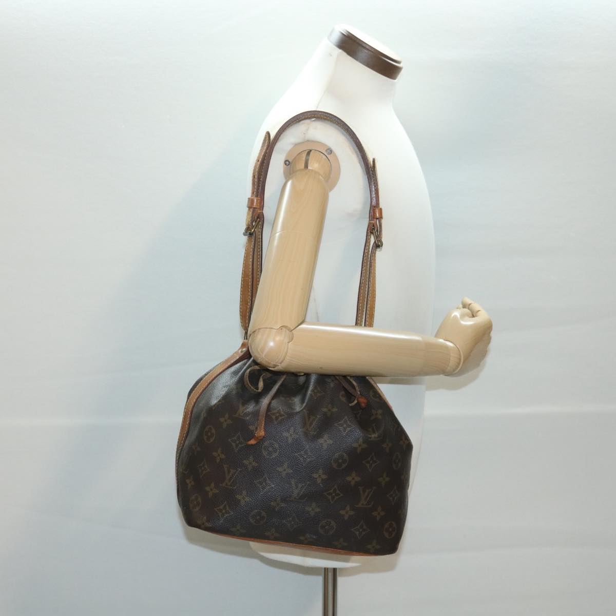 LOUIS VUITTON Monogram Petit Noe Shoulder Bag M42226 LV Auth rd4479