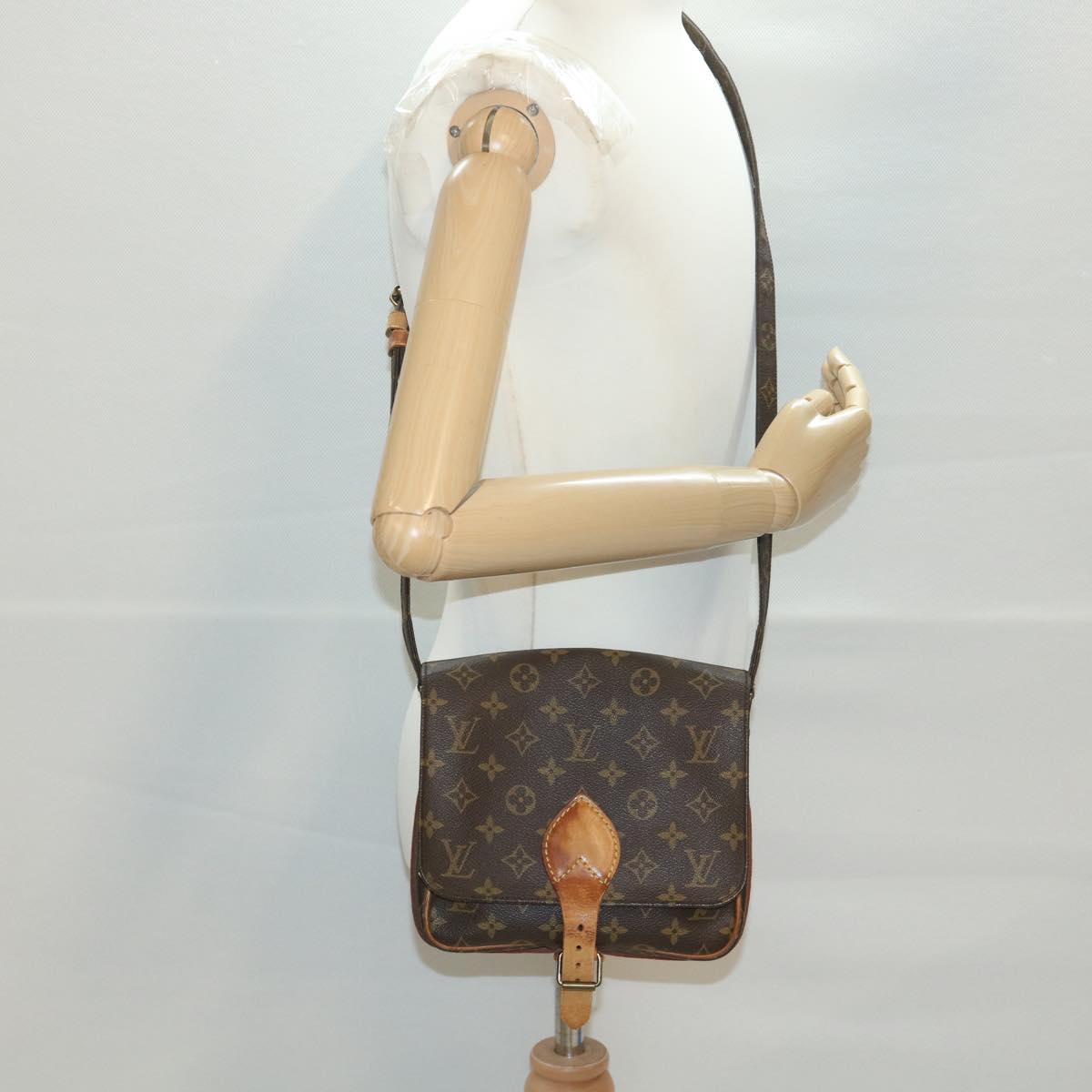 LOUIS VUITTON Monogram Cartouchiere MM Shoulder Bag M51253 LV Auth rd4529