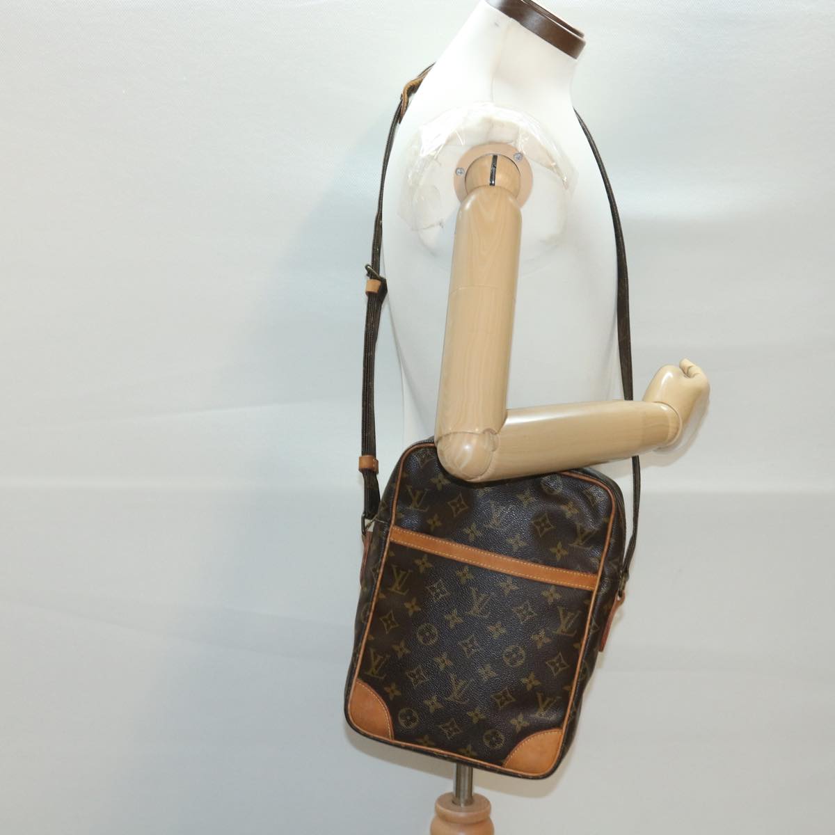 LOUIS VUITTON Monogram Danube MM Shoulder Bag M45264 LV Auth rd4536