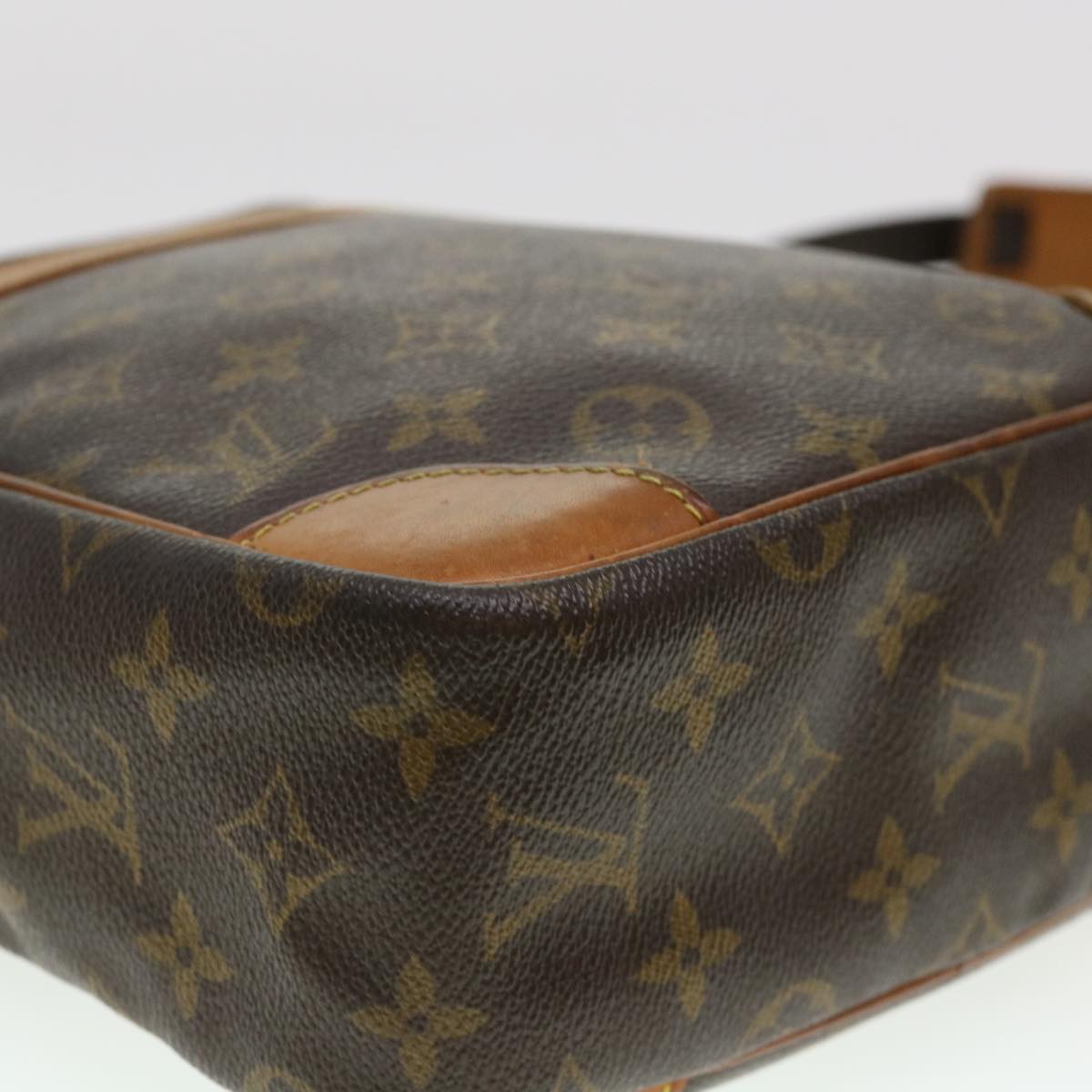 LOUIS VUITTON Monogram Danube MM Shoulder Bag M45264 LV Auth rd4612