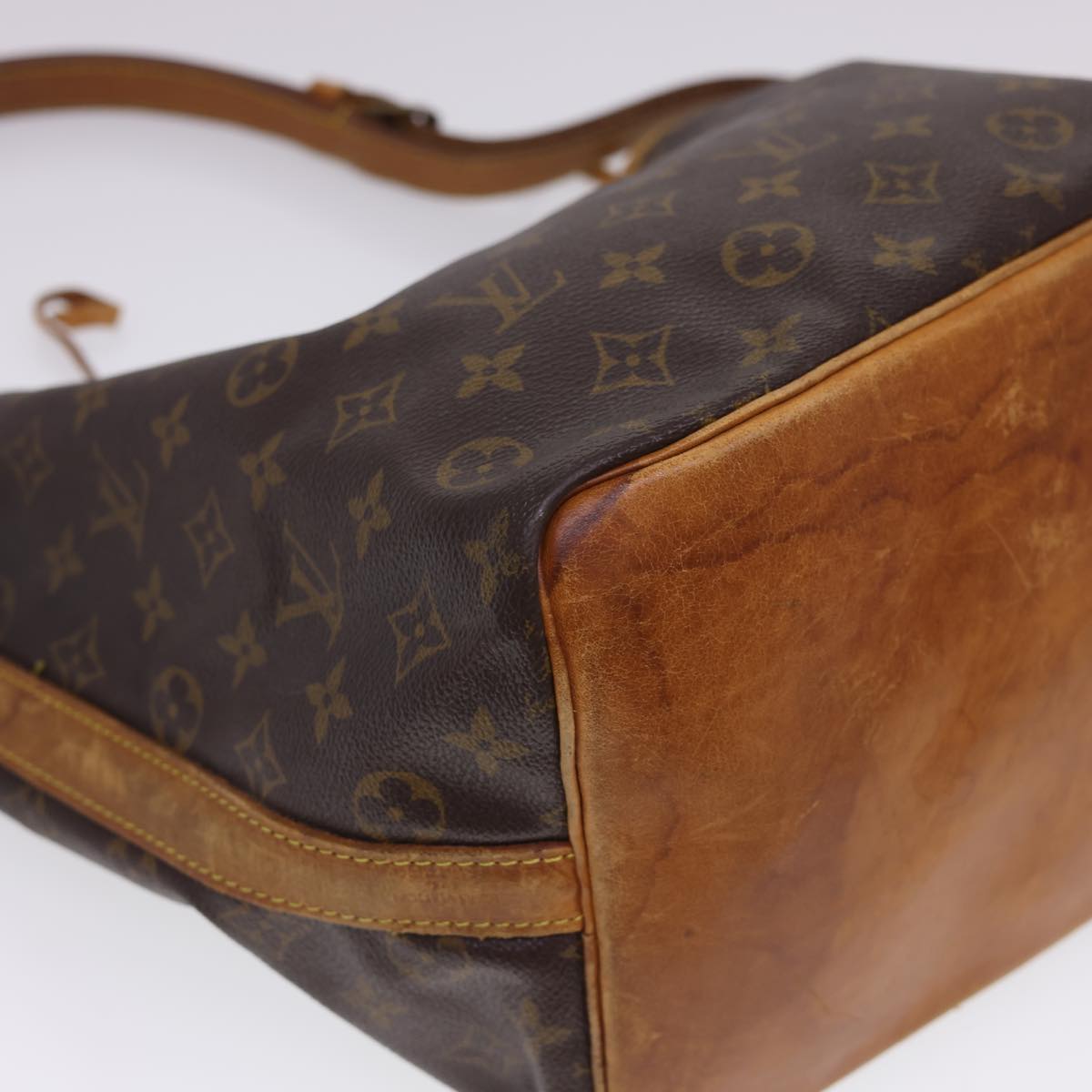 LOUIS VUITTON Monogram Petit Noe Shoulder Bag M42226 LV Auth rd4705