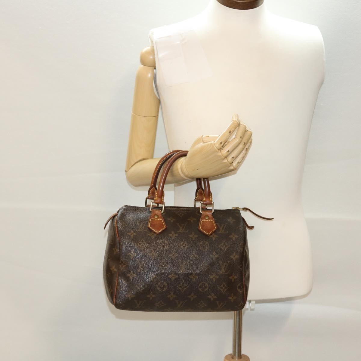 LOUIS VUITTON Monogram Speedy 25 Hand Bag M41528 LV Auth rd5184