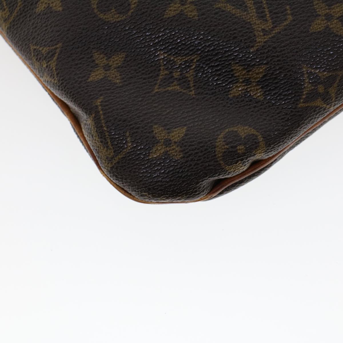 LOUIS VUITTON Monogram Pochette Bosphore Shoulder Bag M40044 LV Auth rd5299