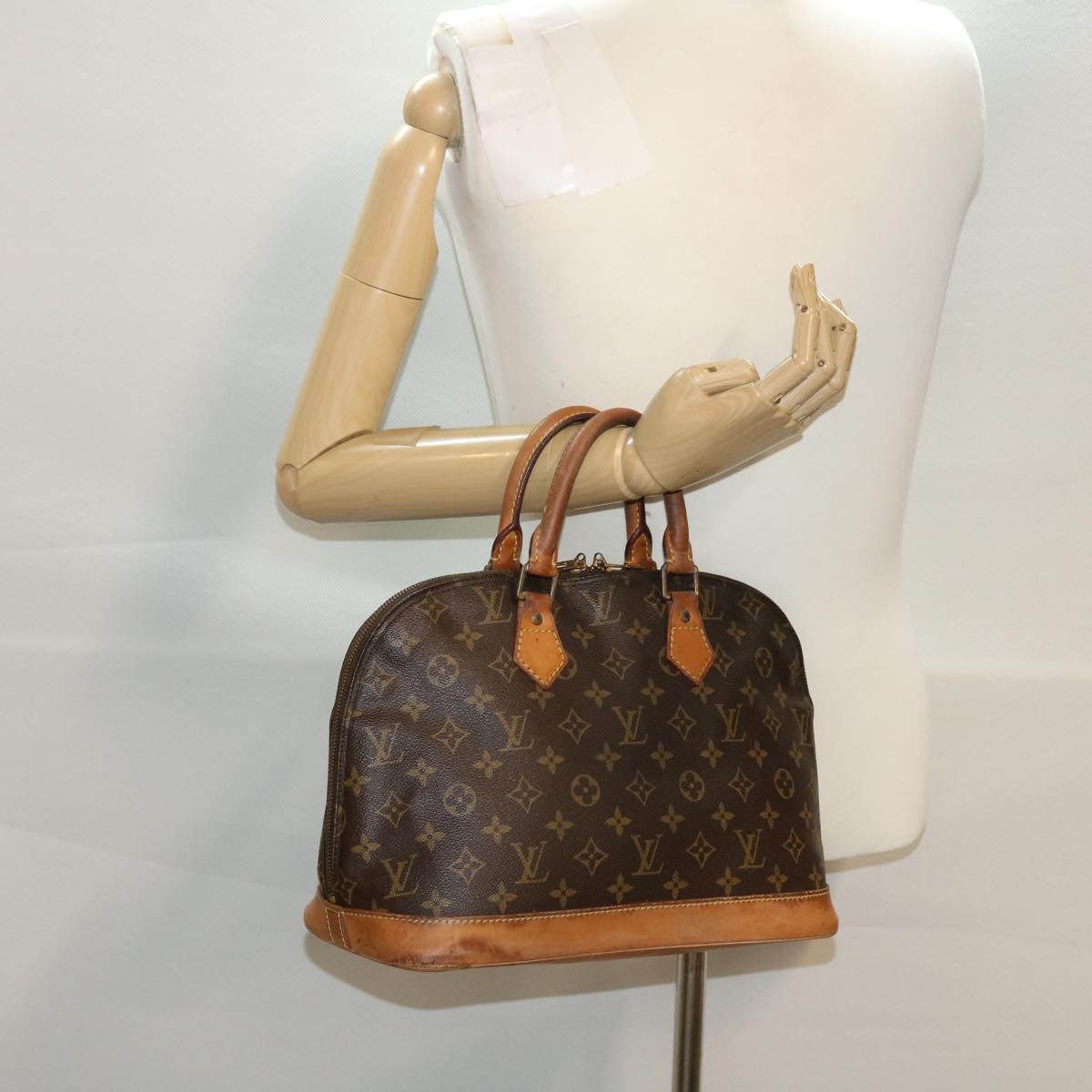 LOUIS VUITTON Monogram Alma Hand Bag M51130 LV Auth rd5328