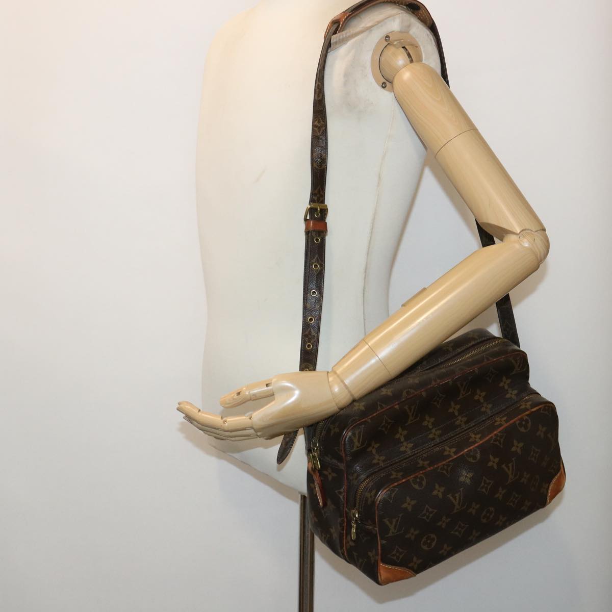 LOUIS VUITTON Monogram Nile Shoulder Bag M45244 LV Auth rd5484