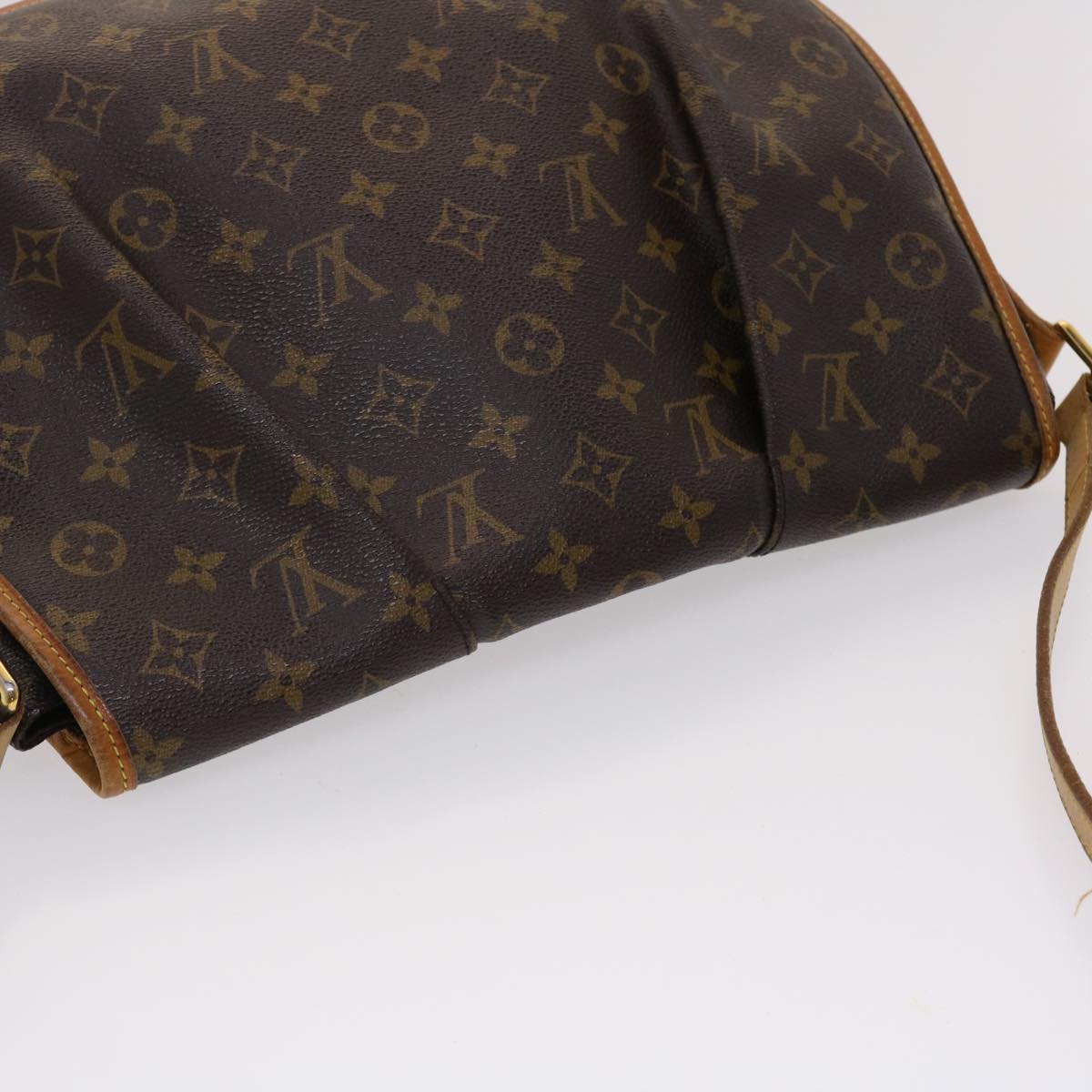 LOUIS VUITTON Monogram Menilmontant MM Shoulder Bag M40473 LV Auth rd5547