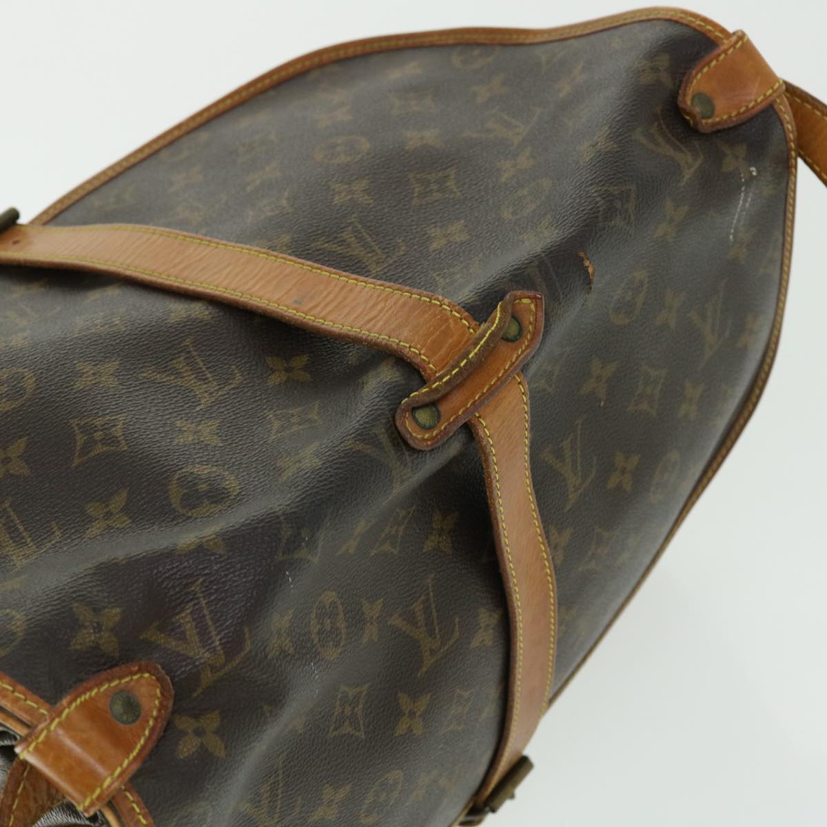 LOUIS VUITTON Monogram Saumur 35 Shoulder Bag M42254 LV Auth rd5669