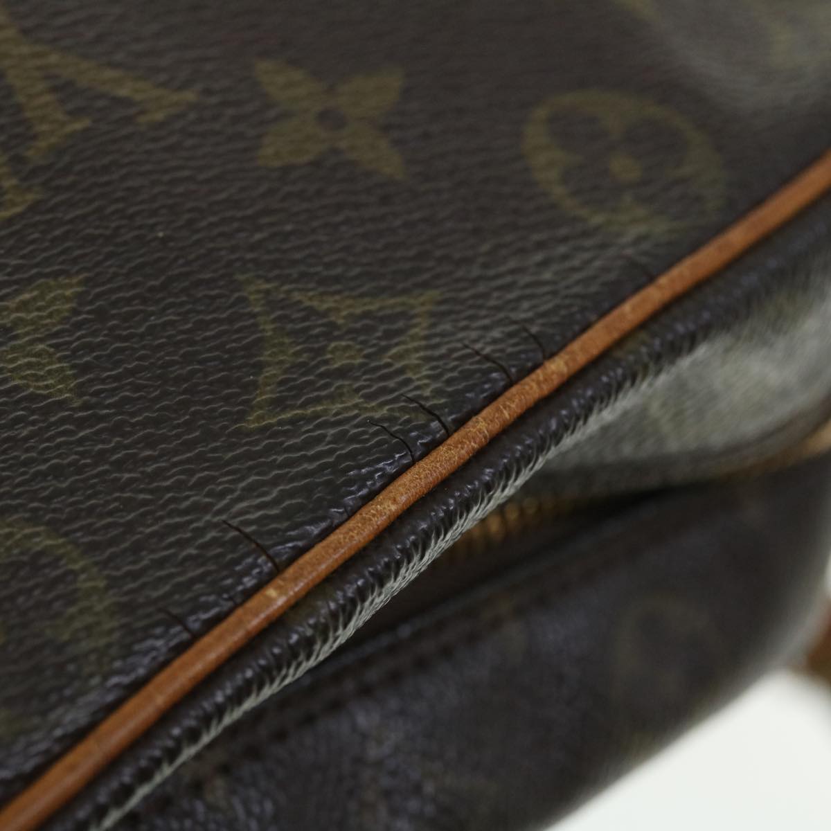 LOUIS VUITTON Monogram Danube MM Shoulder Bag M45264 LV Auth rd5715