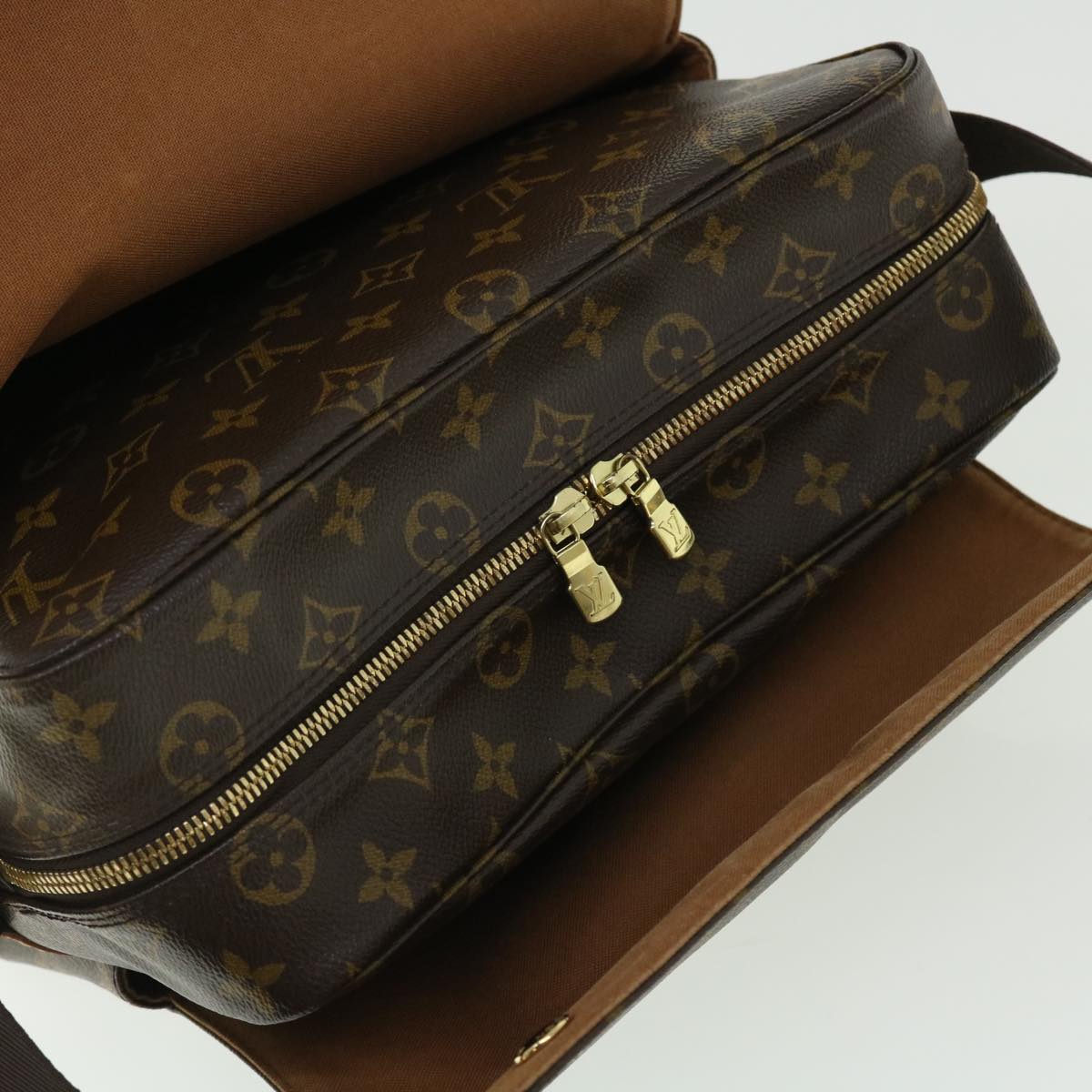 LOUIS VUITTON Monogram Naviglio Shoulder Bag SPO M50205 LV Auth rd5765