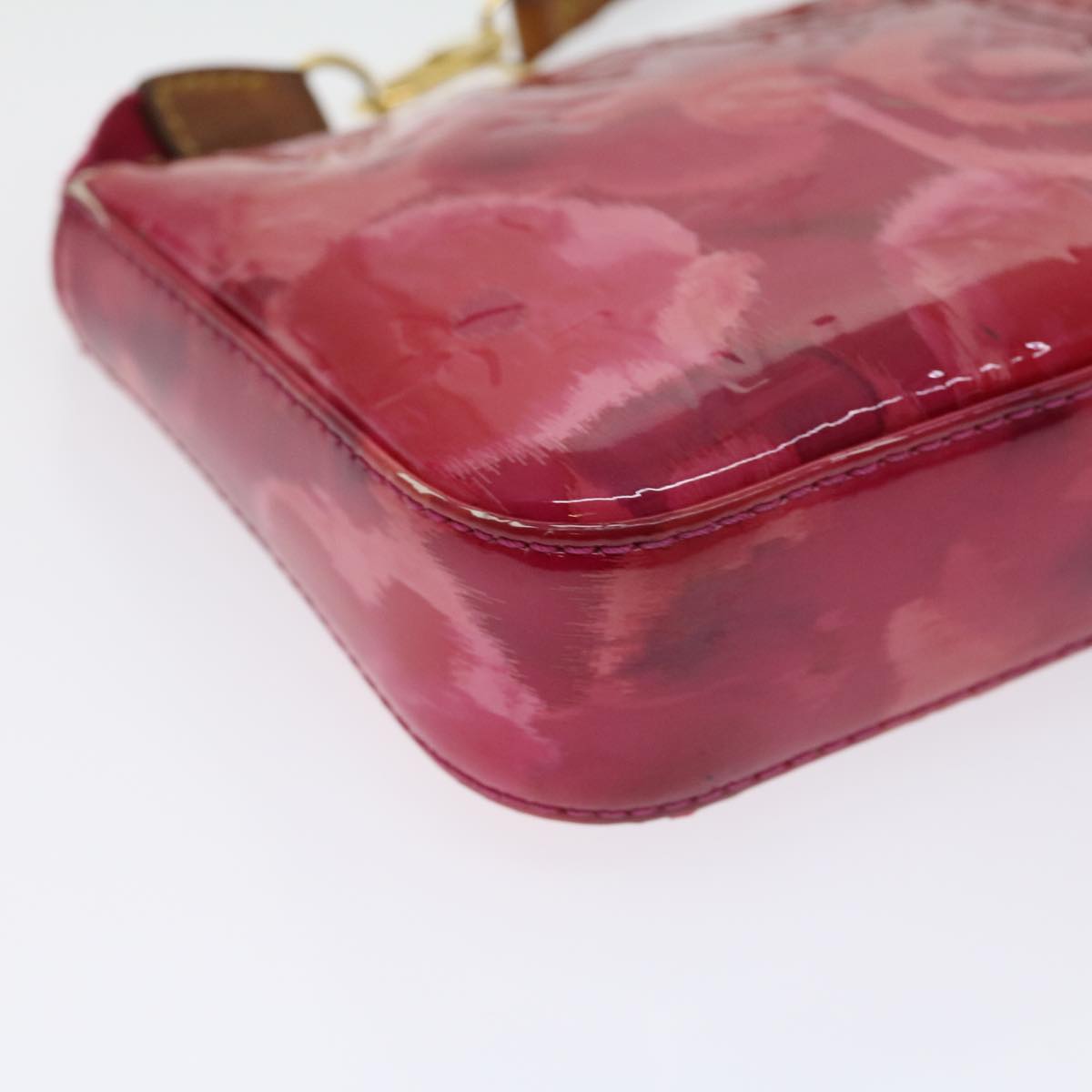 LOUIS VUITTON Vernis Ikat Pochette Accessoires Pouch Red Pink M90042  Auth rh254