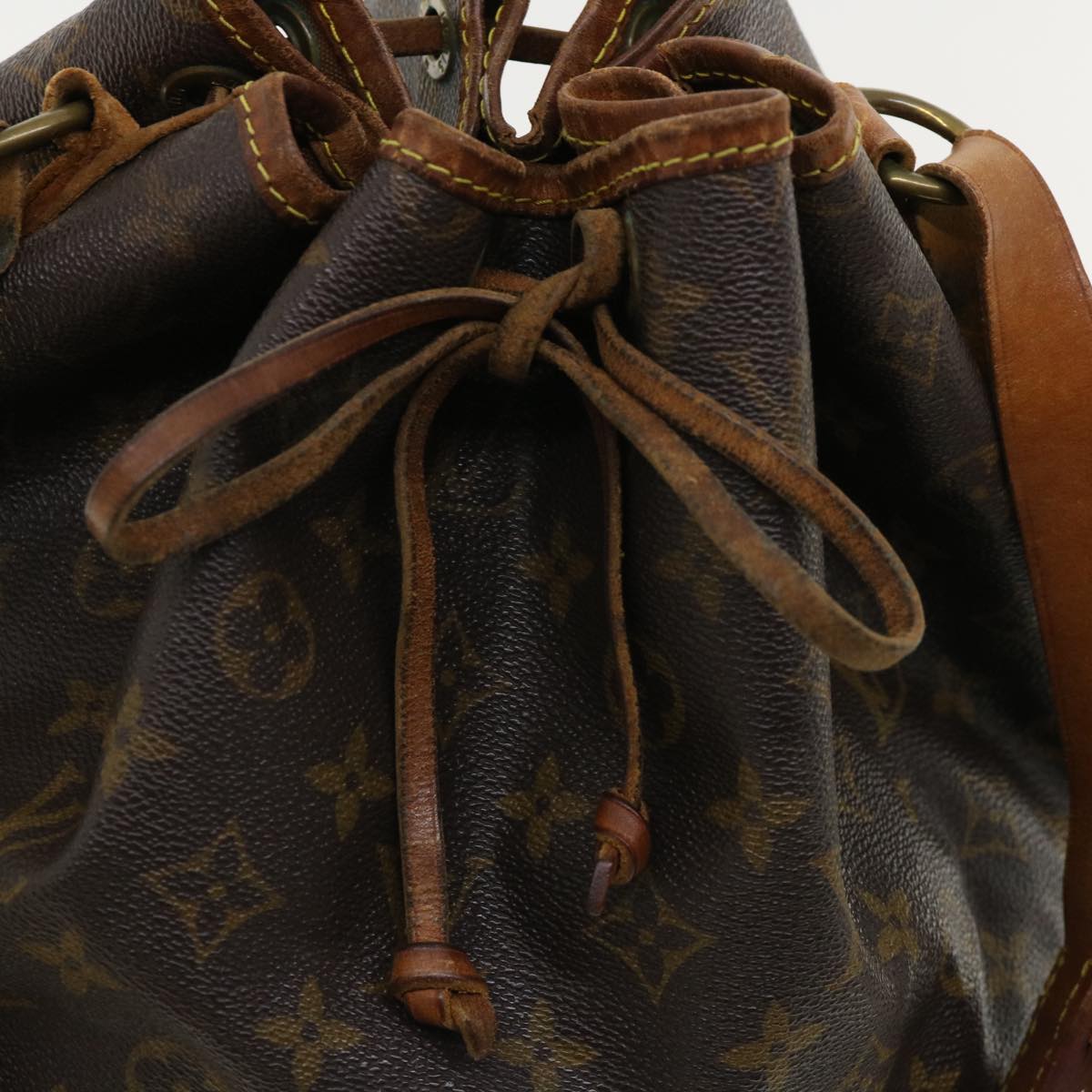 LOUIS VUITTON Monogram Noe Shoulder Bag M42224 LV Auth rh262