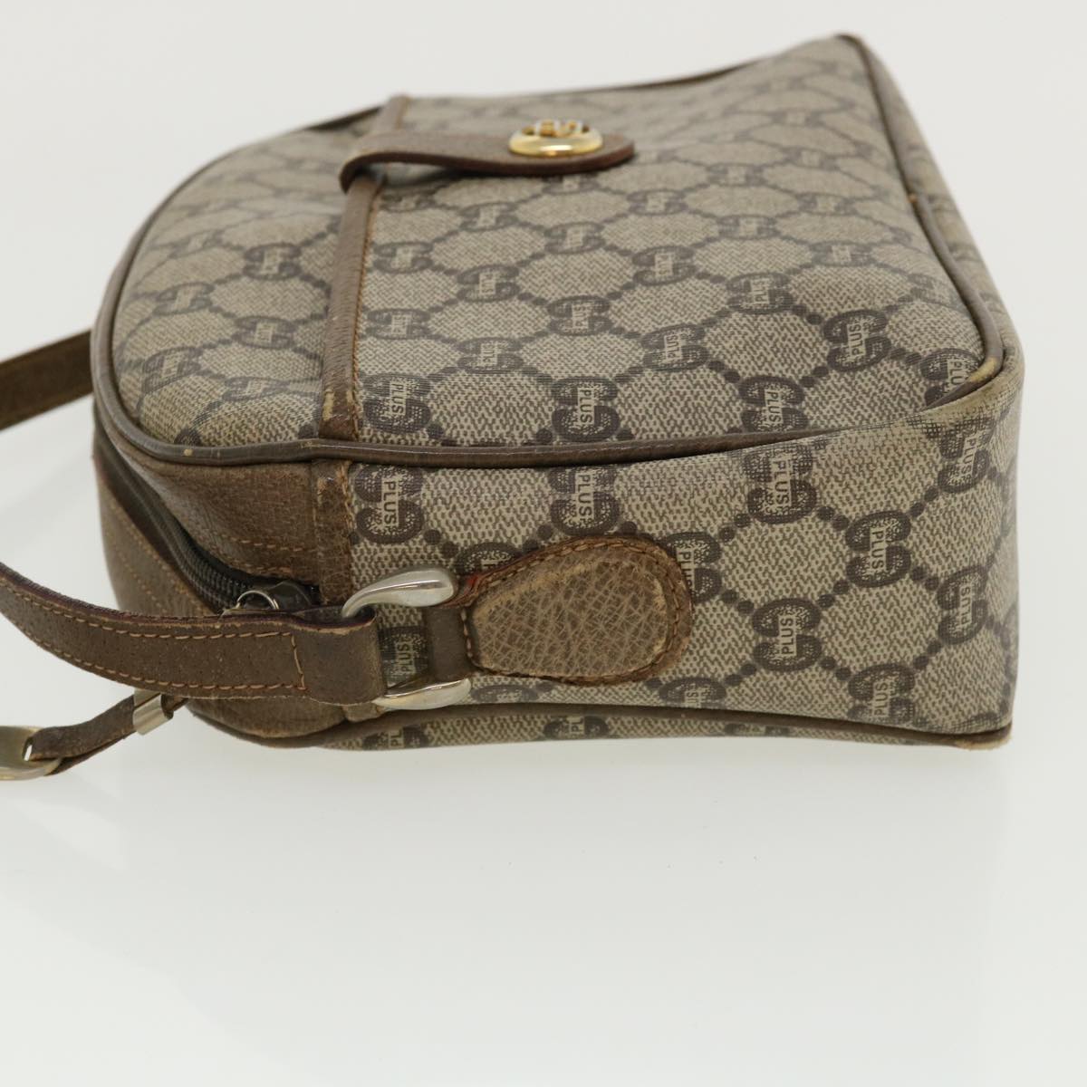 GUCCI GG Plus Canvas Shoulder Bag PVC Leather Beige Auth ro556