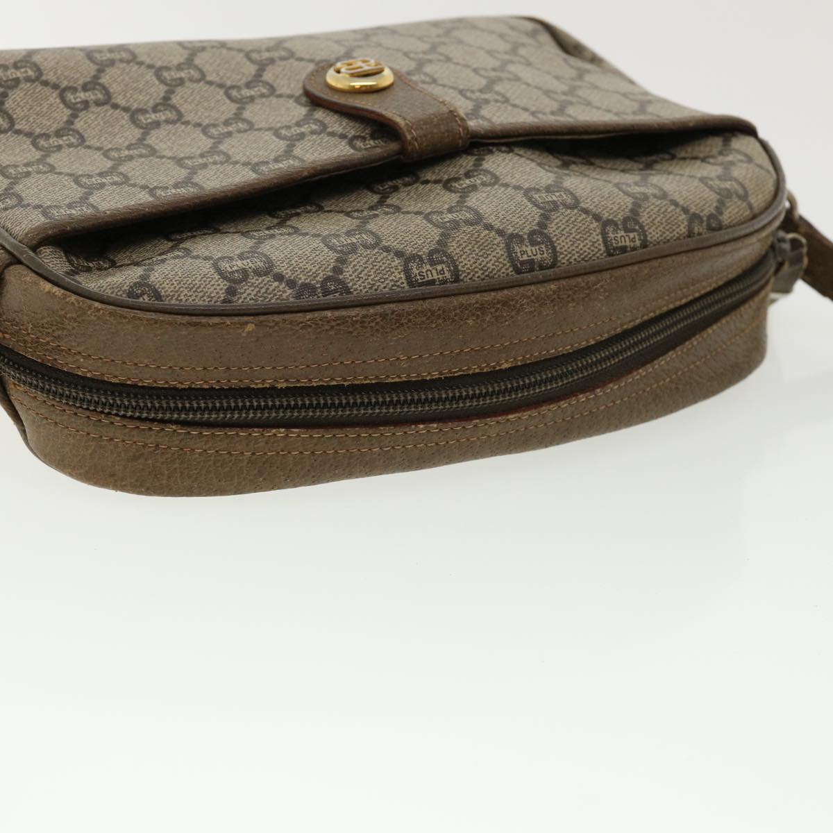 GUCCI GG Plus Canvas Shoulder Bag PVC Leather Beige Auth ro556