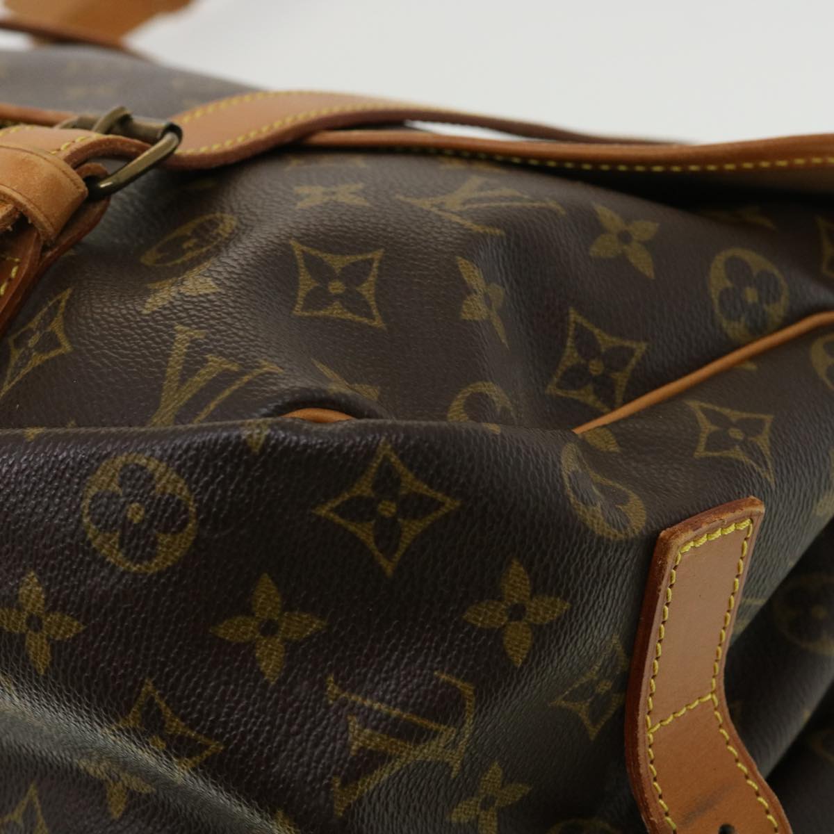 LOUIS VUITTON Monogram Saumur 43 Shoulder Bag M42252 LV Auth ro614