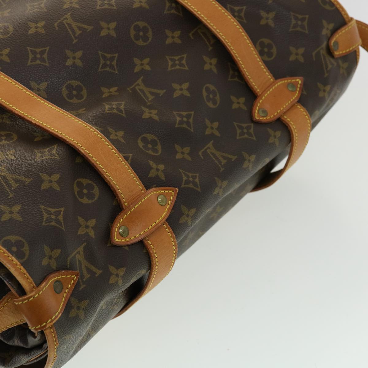 LOUIS VUITTON Monogram Saumur 43 Shoulder Bag M42252 LV Auth ro614