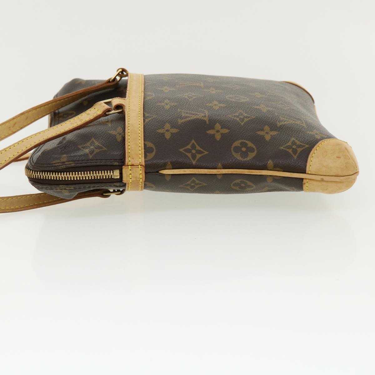 LOUIS VUITTON Monogram Coussin GM Shoulder Bag M51141 LV Auth ro737