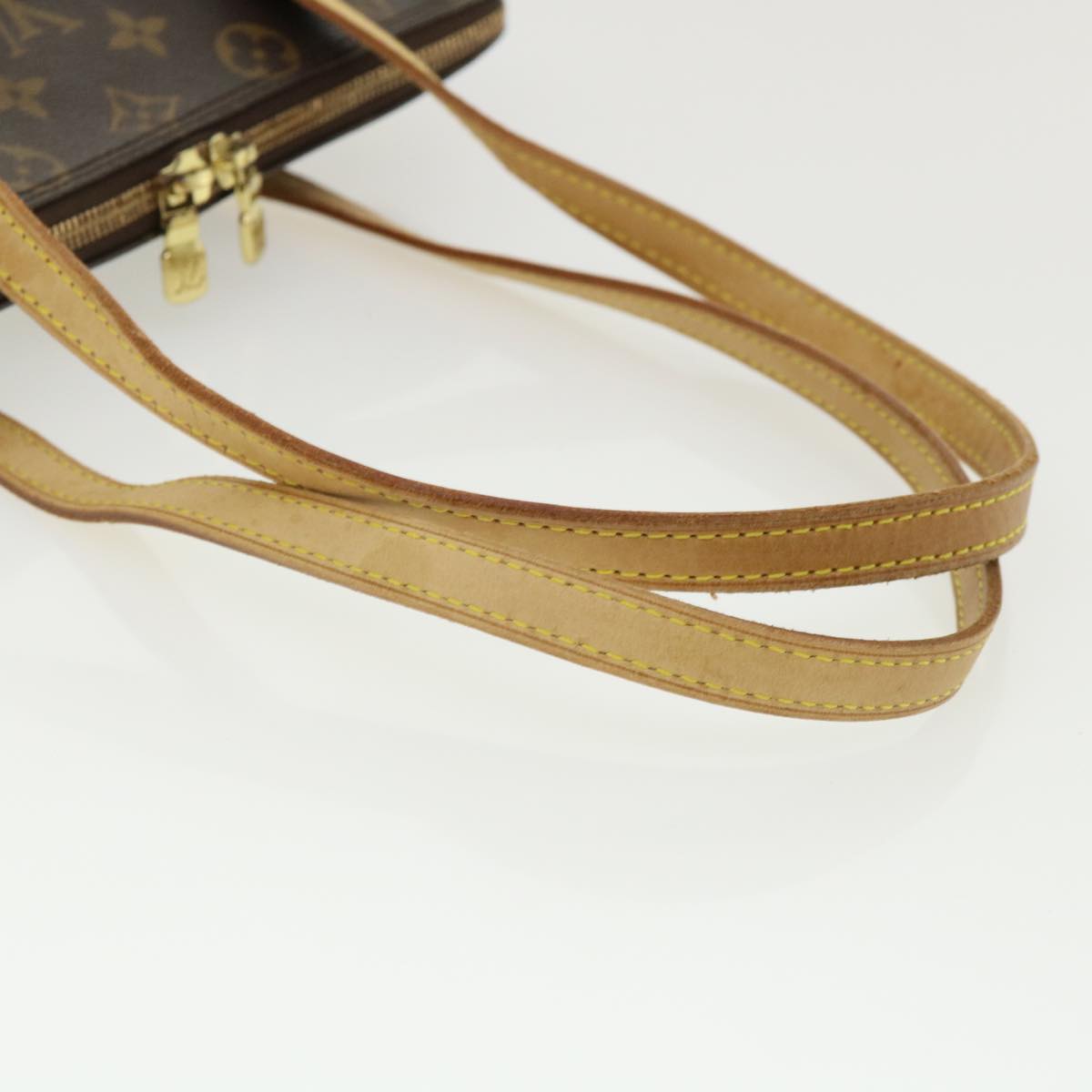 LOUIS VUITTON Monogram Coussin GM Shoulder Bag M51141 LV Auth ro737