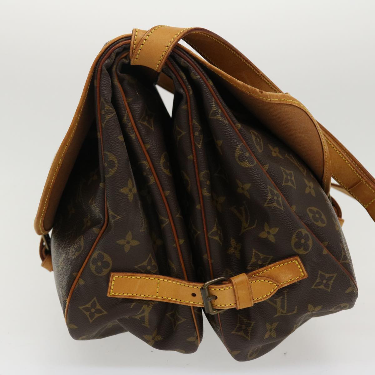 LOUIS VUITTON Monogram Saumur 35 Shoulder Bag M42254 LV Auth ro844