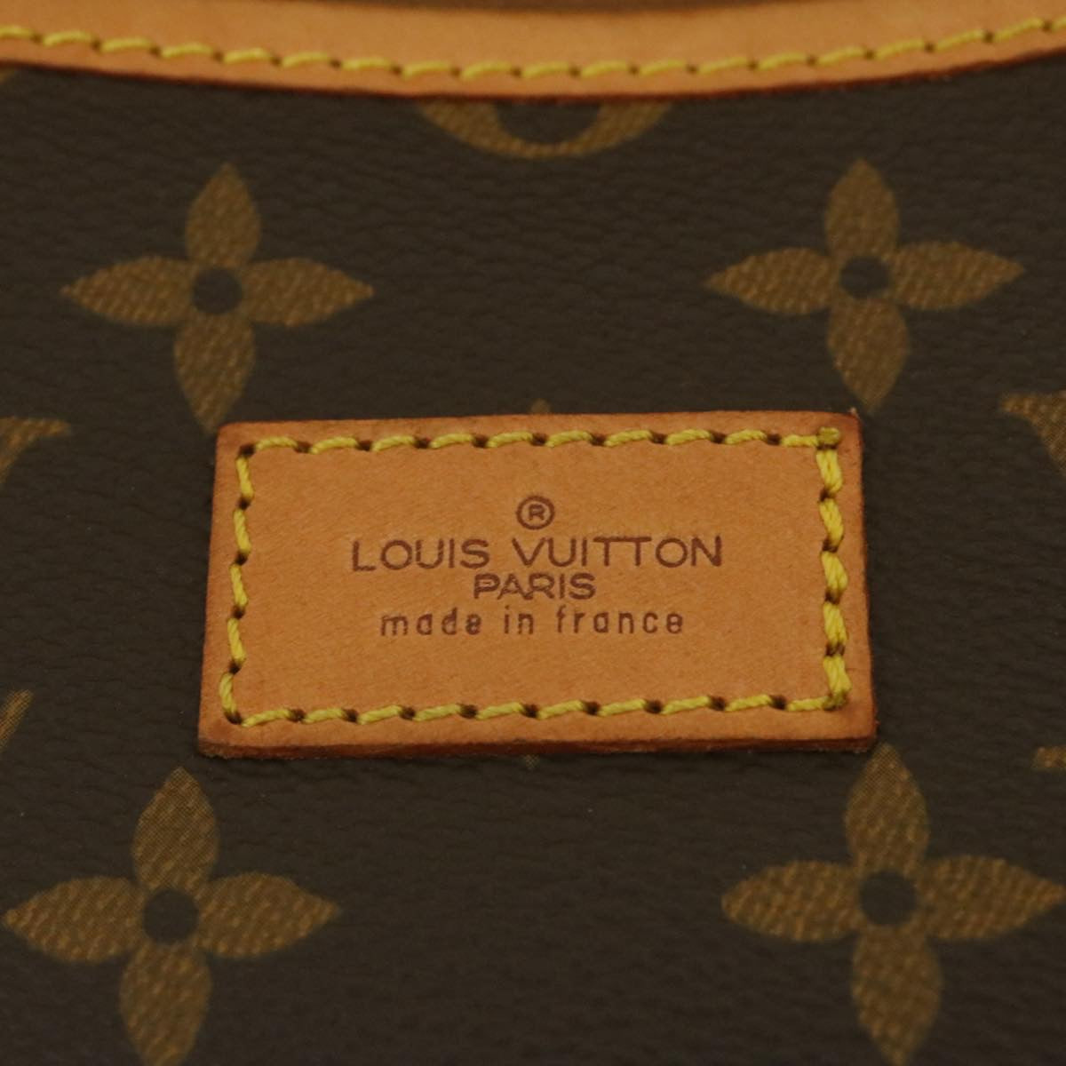 LOUIS VUITTON Monogram Saumur 35 Shoulder Bag M42254 LV Auth rt002