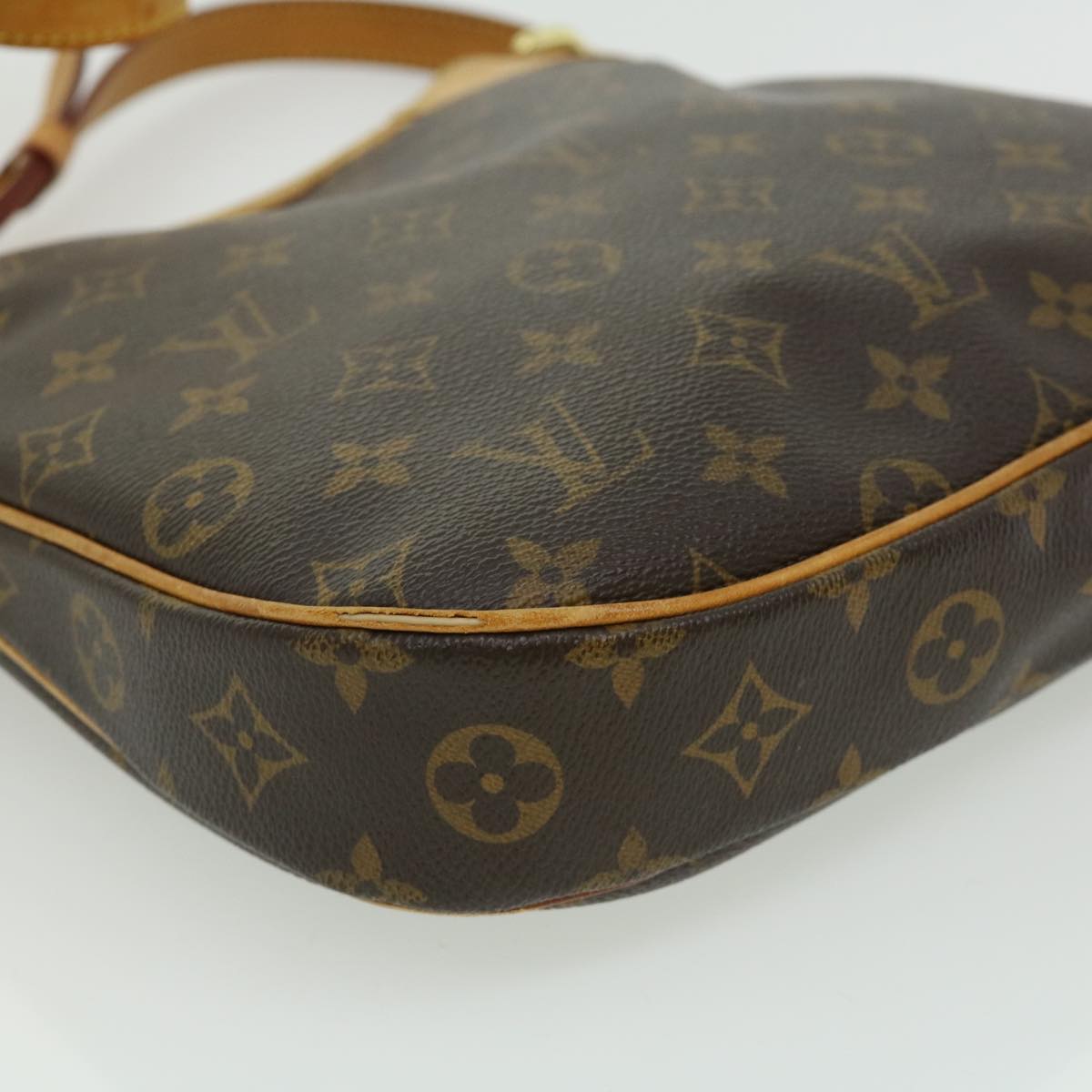 LOUIS VUITTON Monogram Odeon PM Shoulder Bag M56390 LV Auth rt055