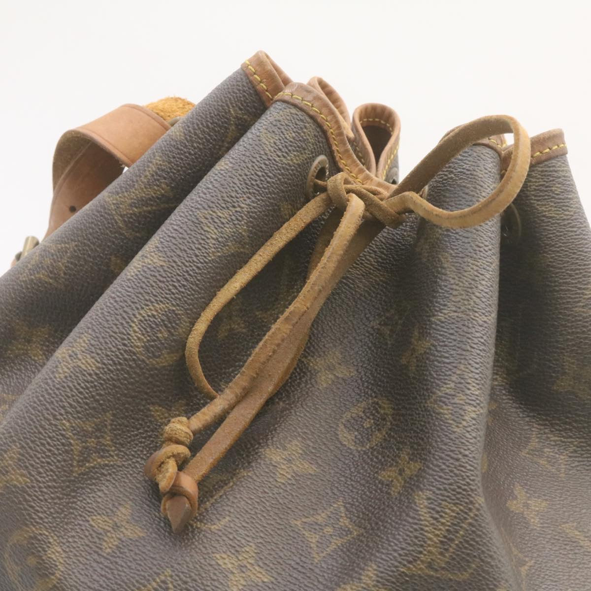 LOUIS VUITTON Monogram Noe Shoulder Bag M42224 LV Auth rz059