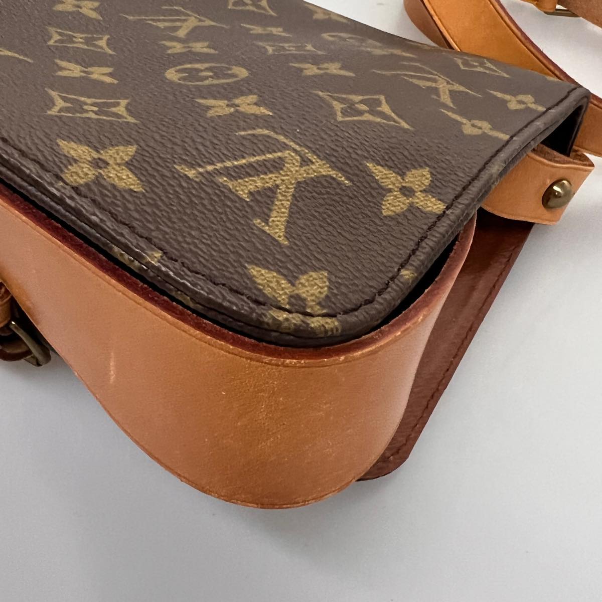 LOUIS VUITTON Monogram Cartouchiere MM Shoulder Bag M51253 LV Auth rz076